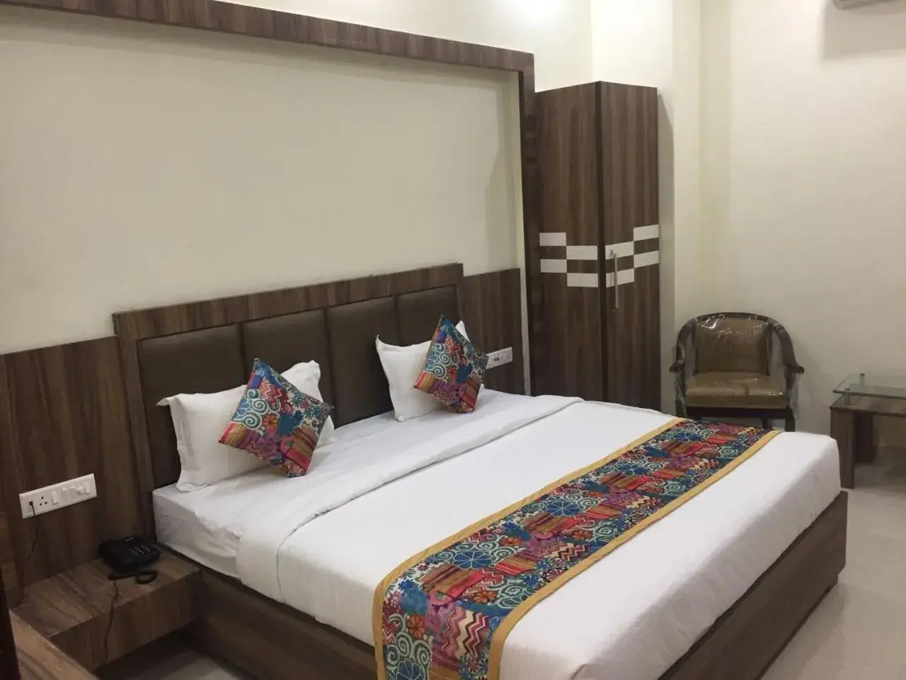 Bed in Hotel Shivaay Grand