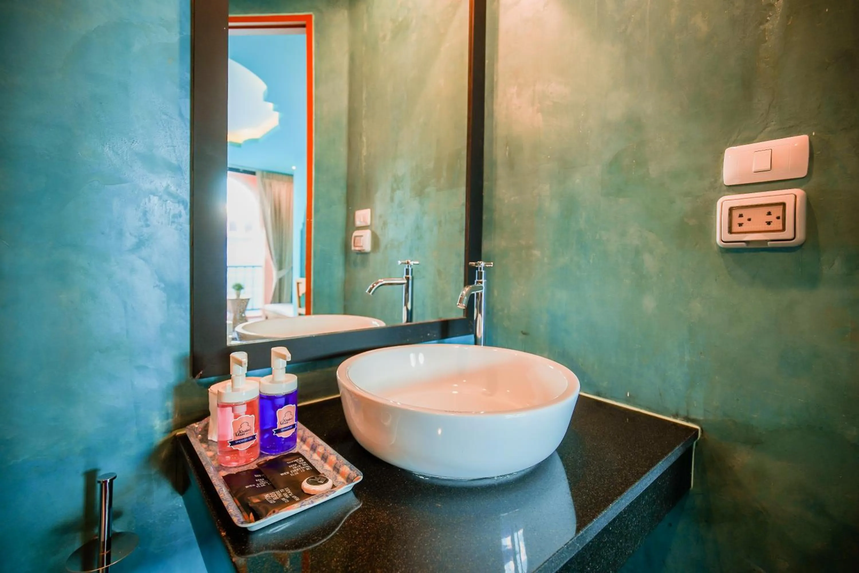 Bathroom in Khaleej Mass Hotel Patong