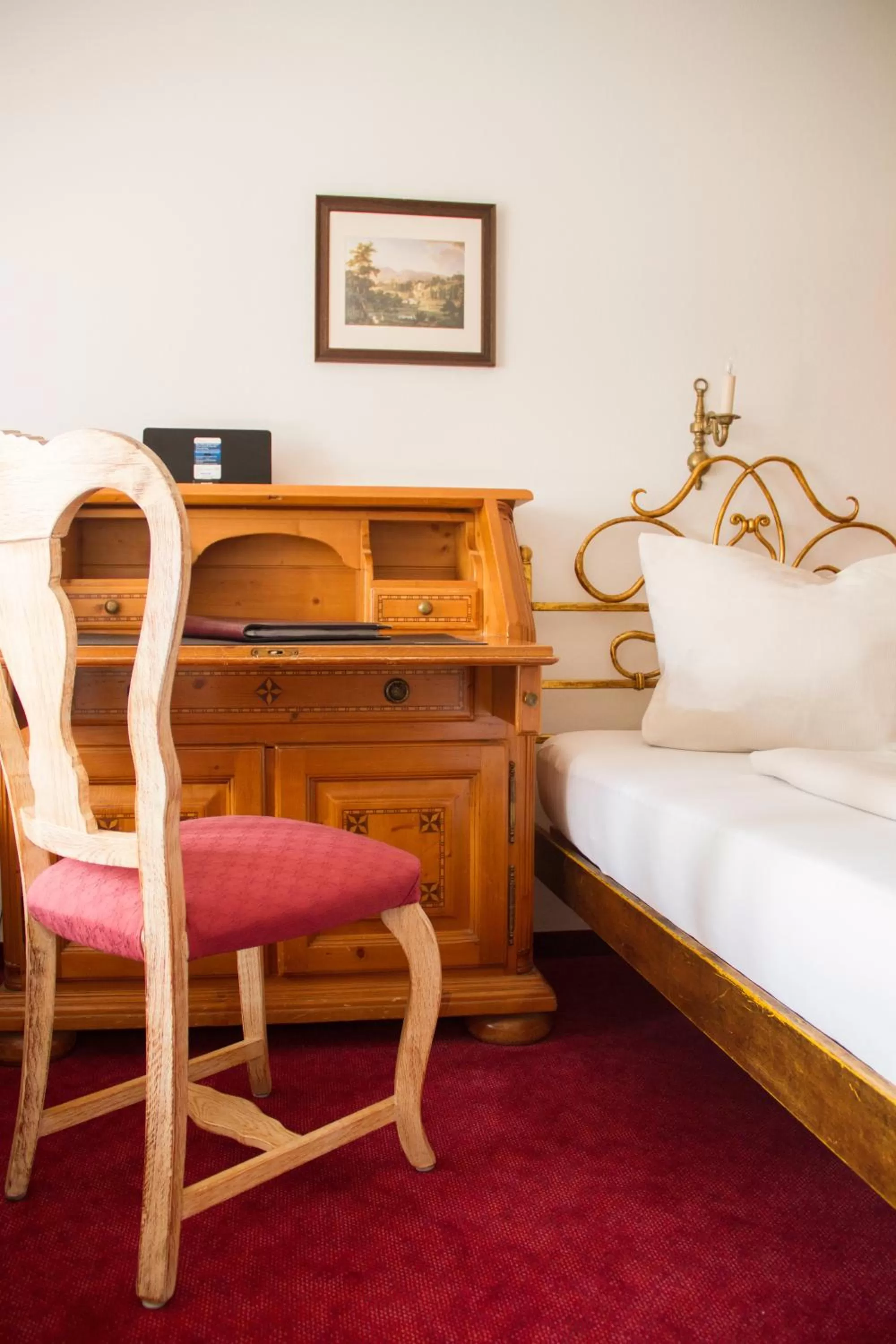 Photo of the whole room, Bed in Laimer Hof am Schloss Nymphenburg