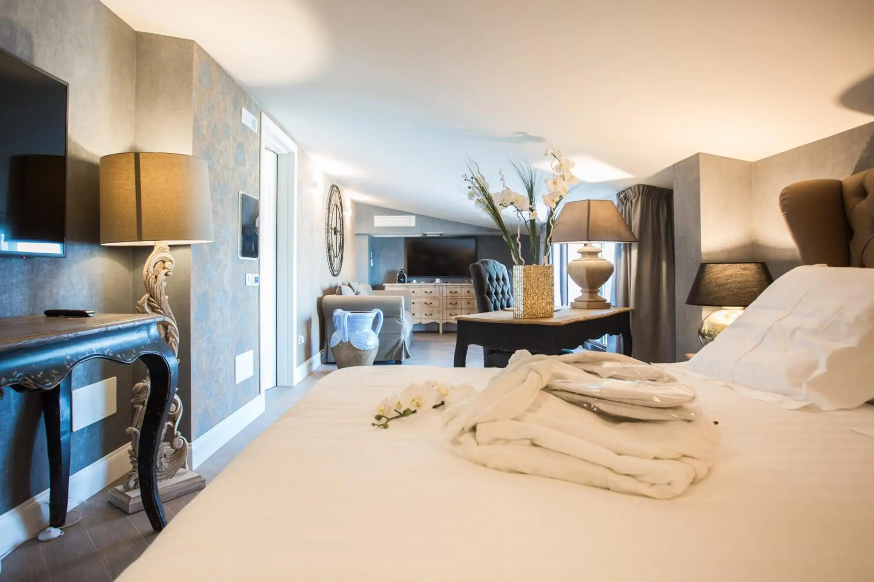 TV and multimedia, Bed in Marina Holiday & Spa TV and multimedia, Bed in Marina Holiday & Spa