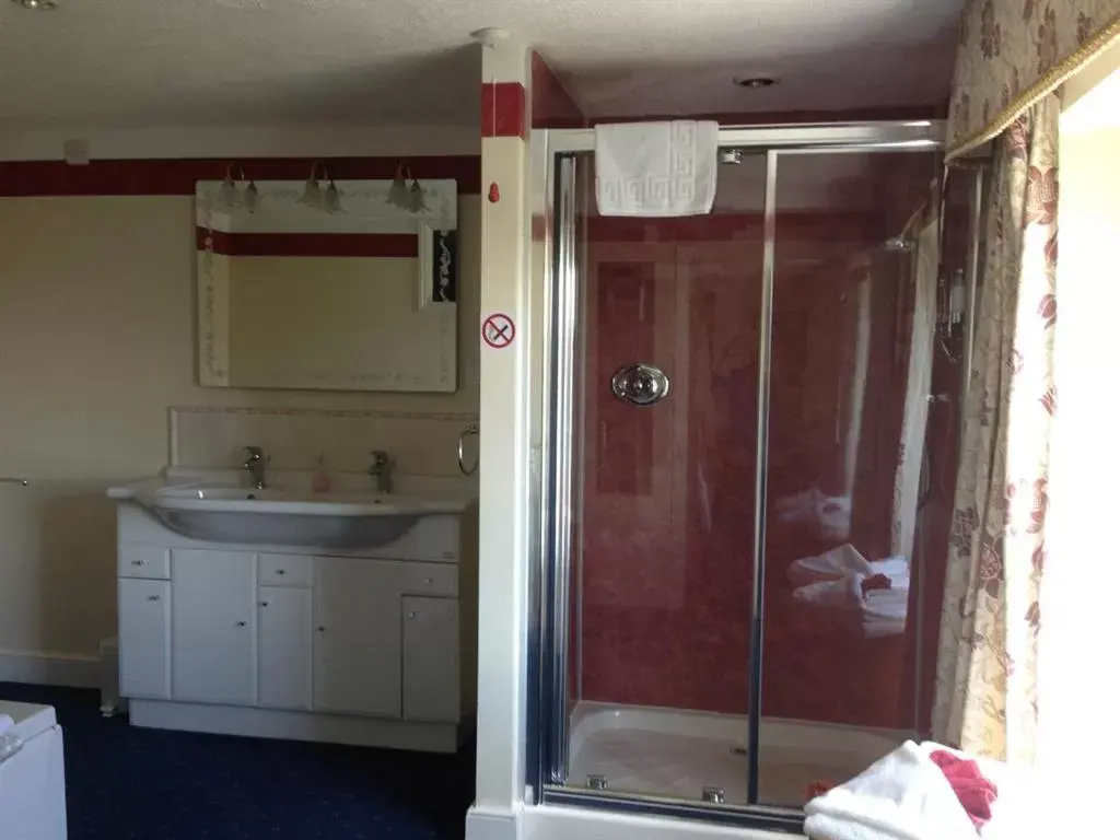 Bathroom in Double-Gate Farm