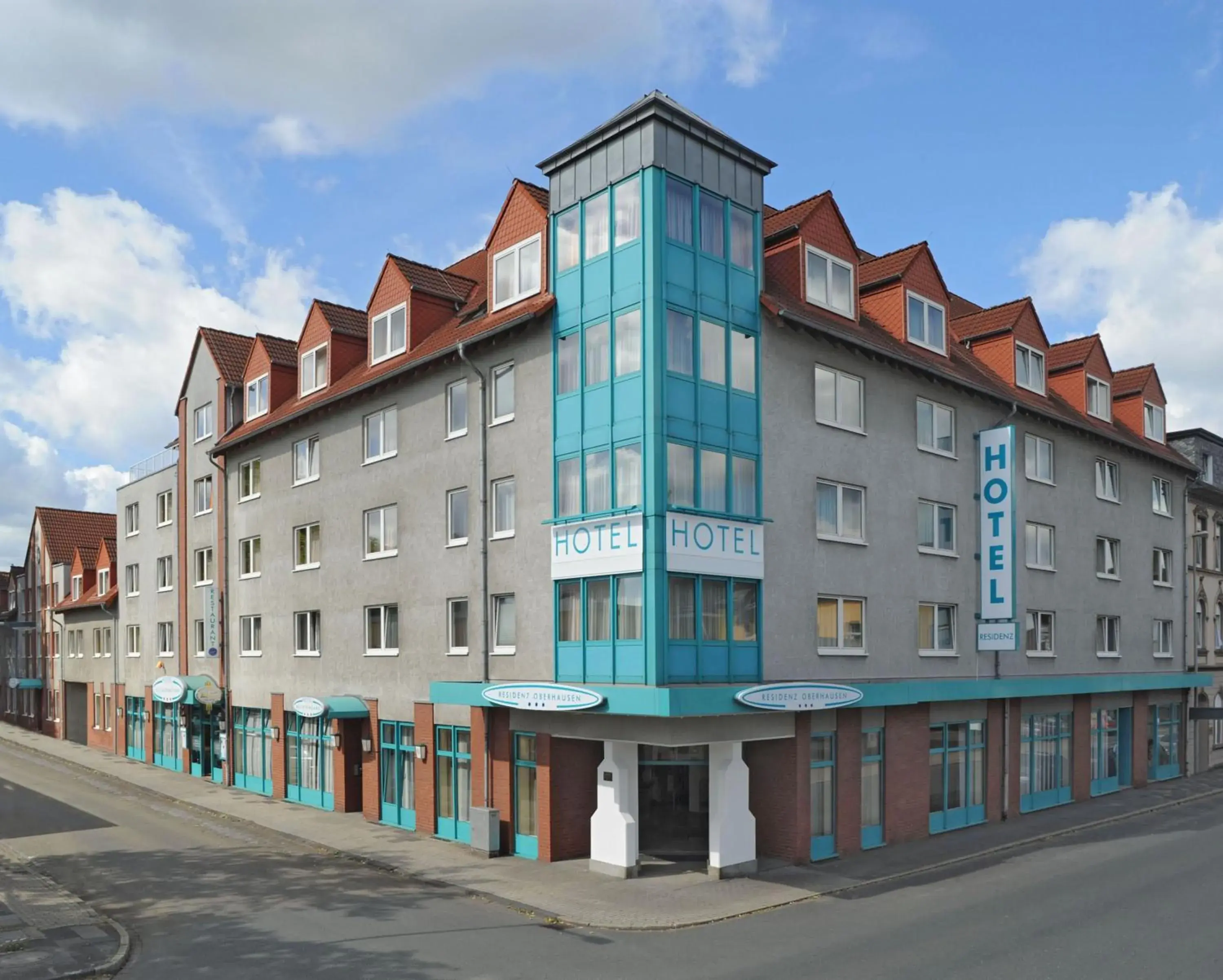 Facade/entrance, Property Building in Hotel Residenz Oberhausen
