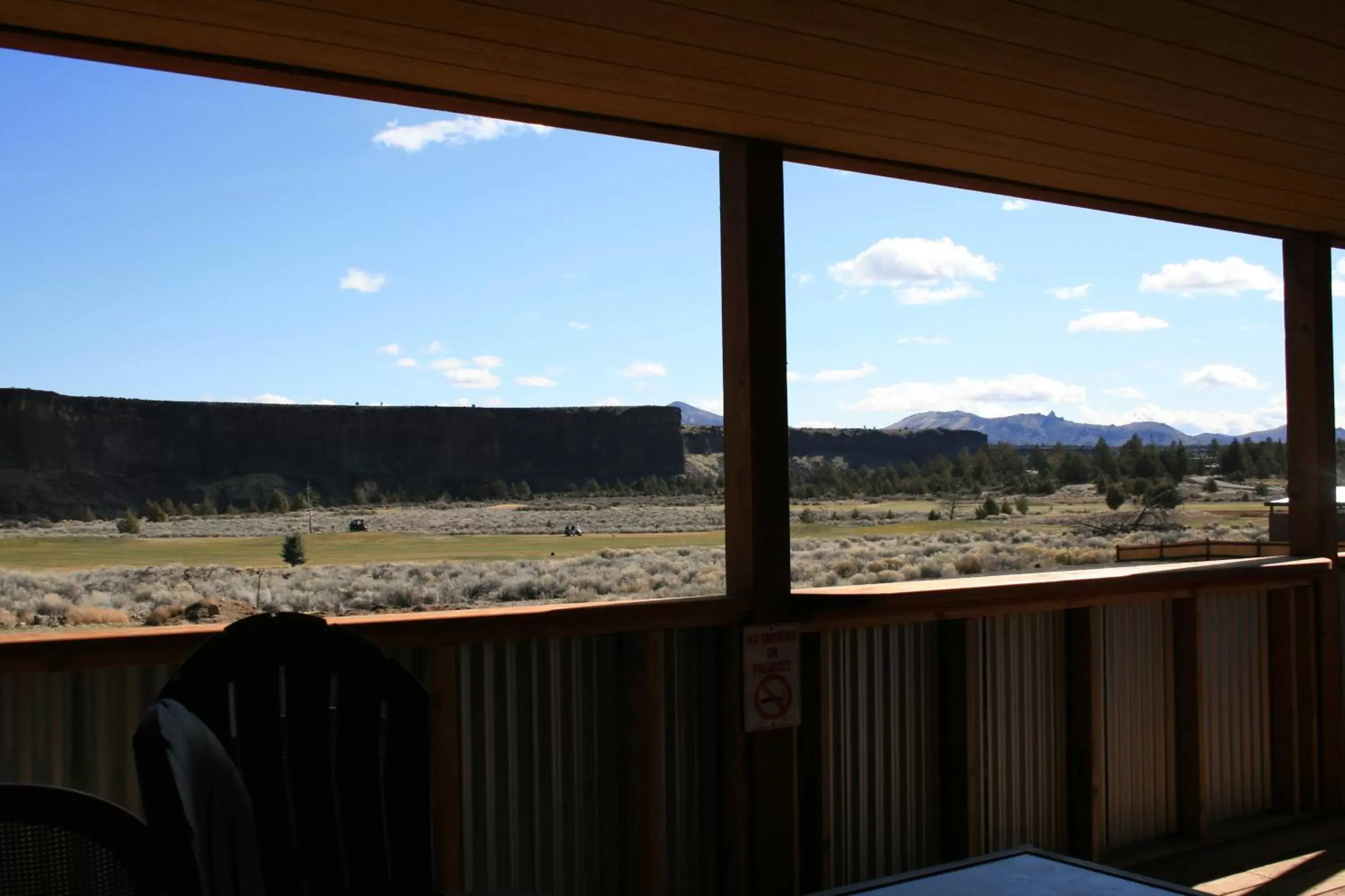 Balcony/Terrace, Mountain View in Crooked River Ranch Cabins