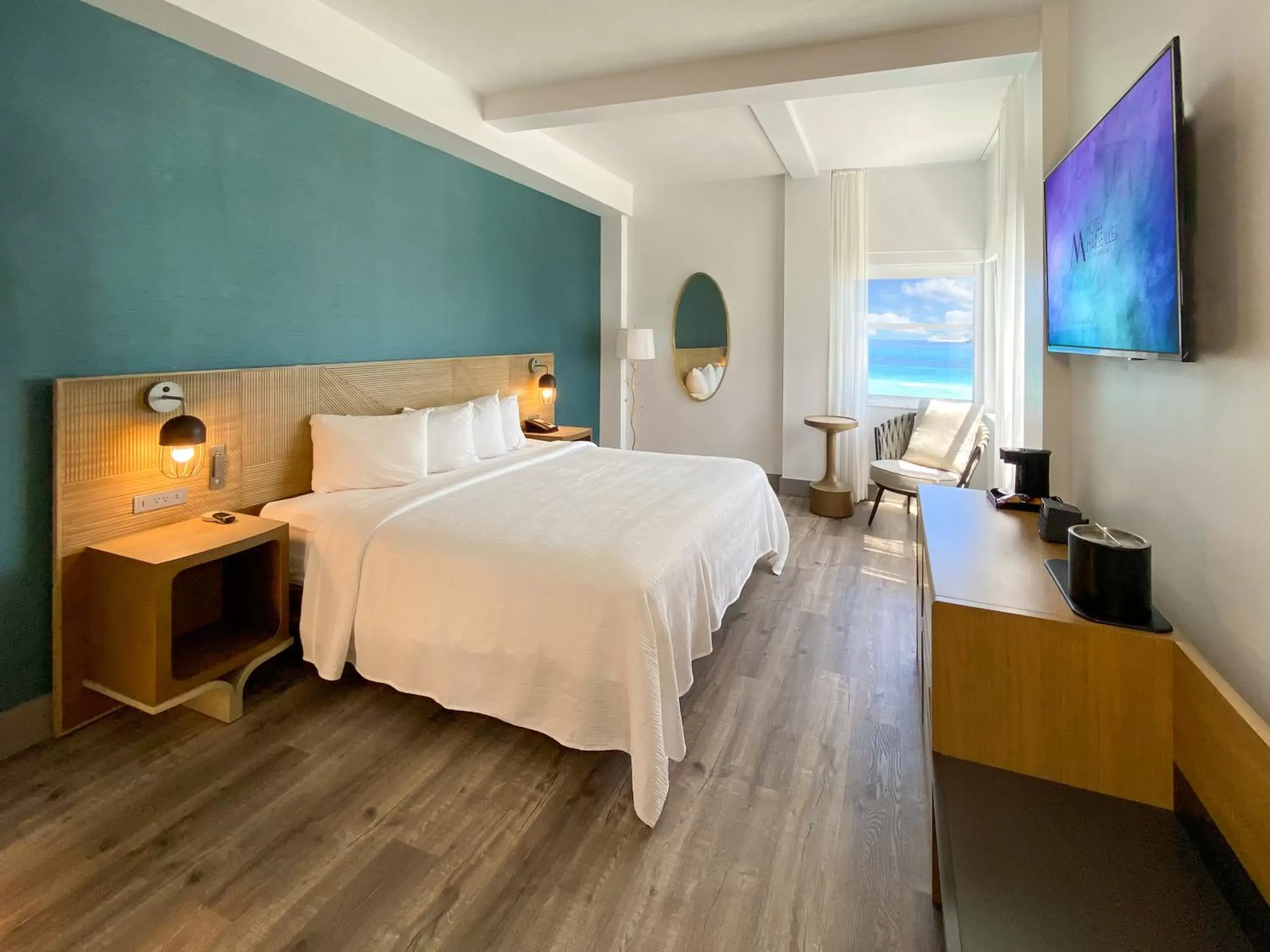 Photo of the whole room, Bed in Marseilles Beachfront Hotel