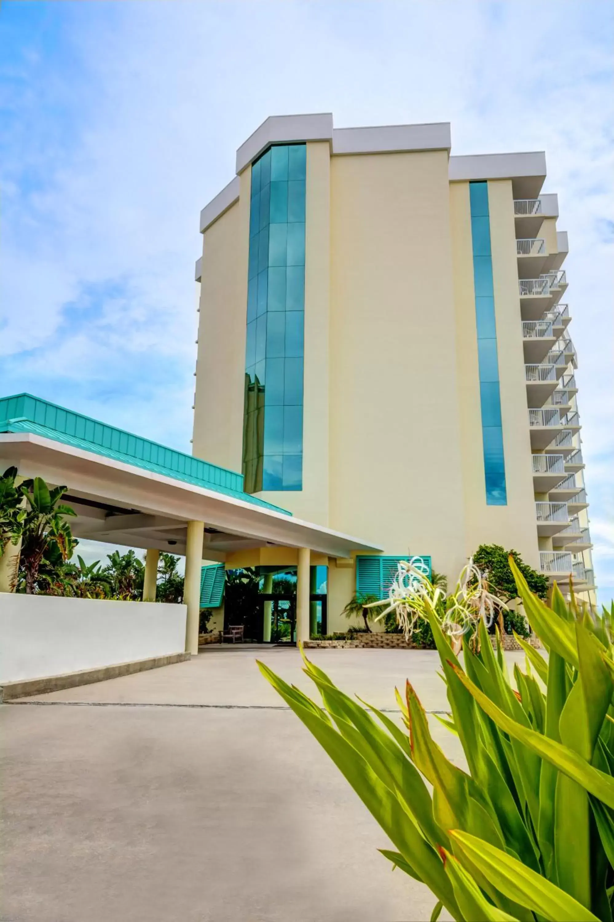 Property Building in Bahama House - Daytona Beach Shores