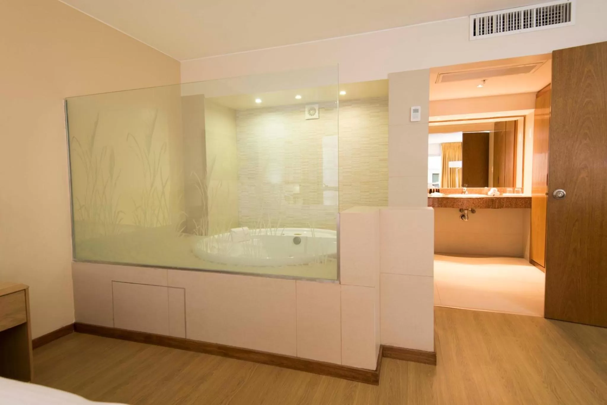 Photo of the whole room in Holiday Inn Montevideo by IHG