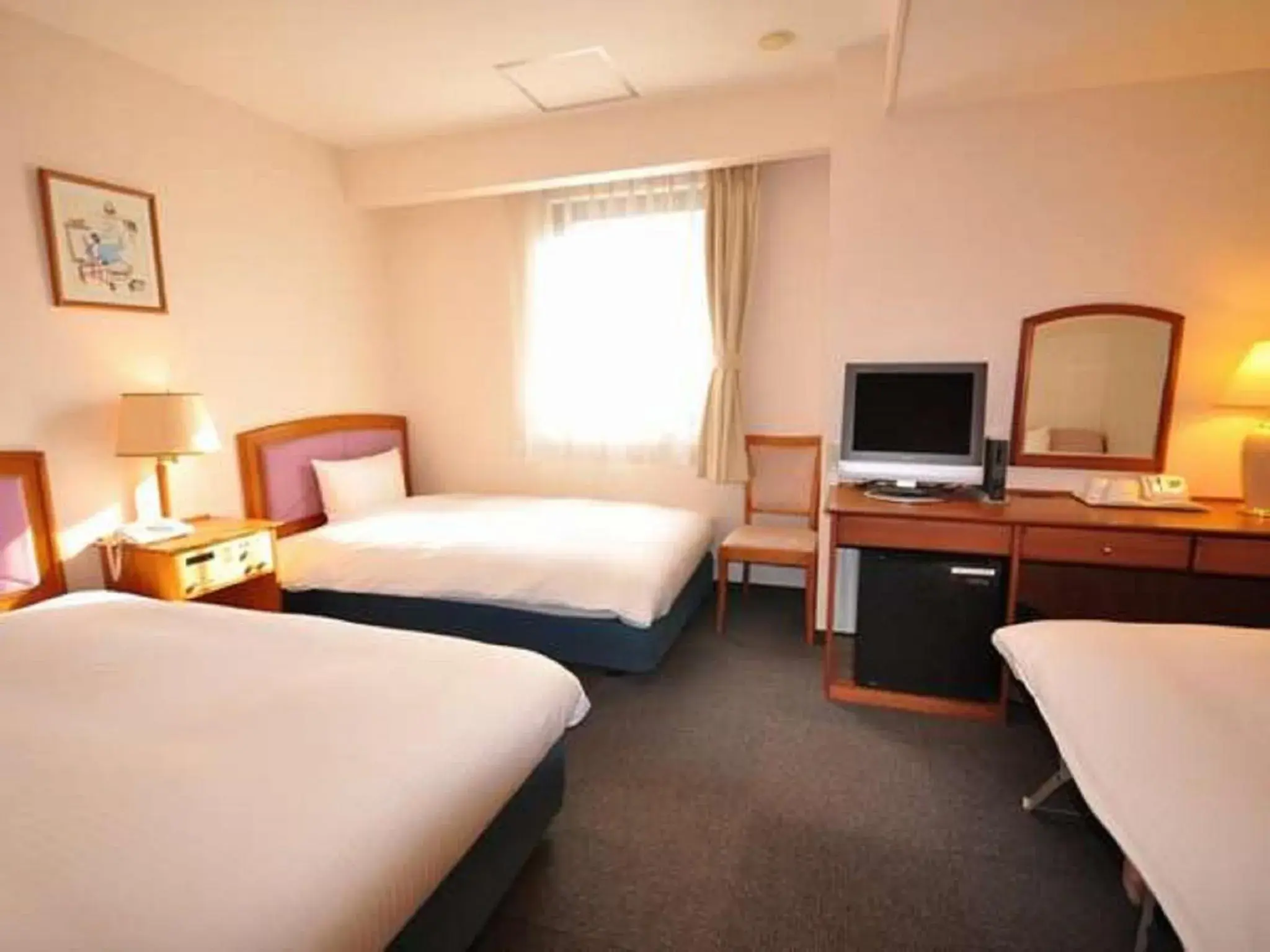 Photo of the whole room, Bed in Hotel Green Selec