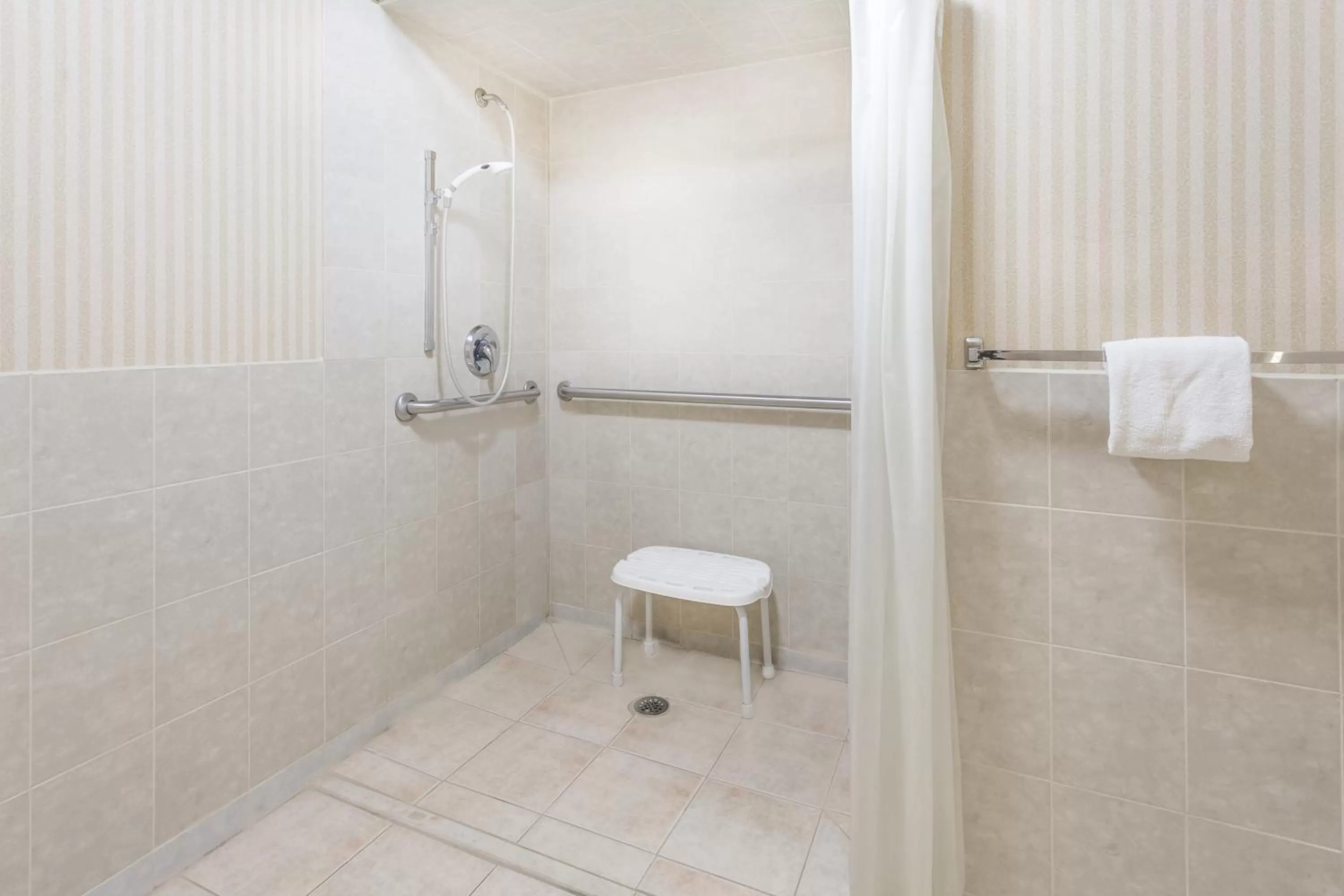 Bathroom in Onley Inn