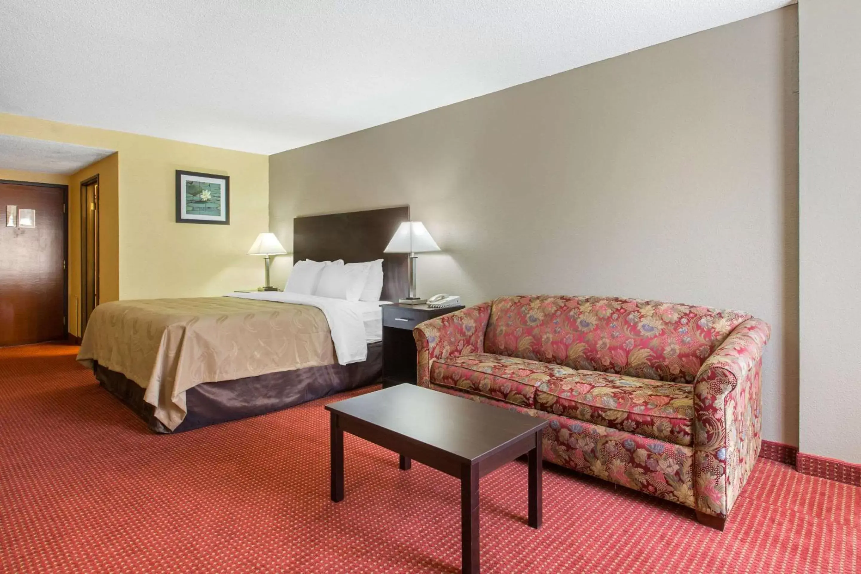 Photo of the whole room in Quality Inn Williamston
