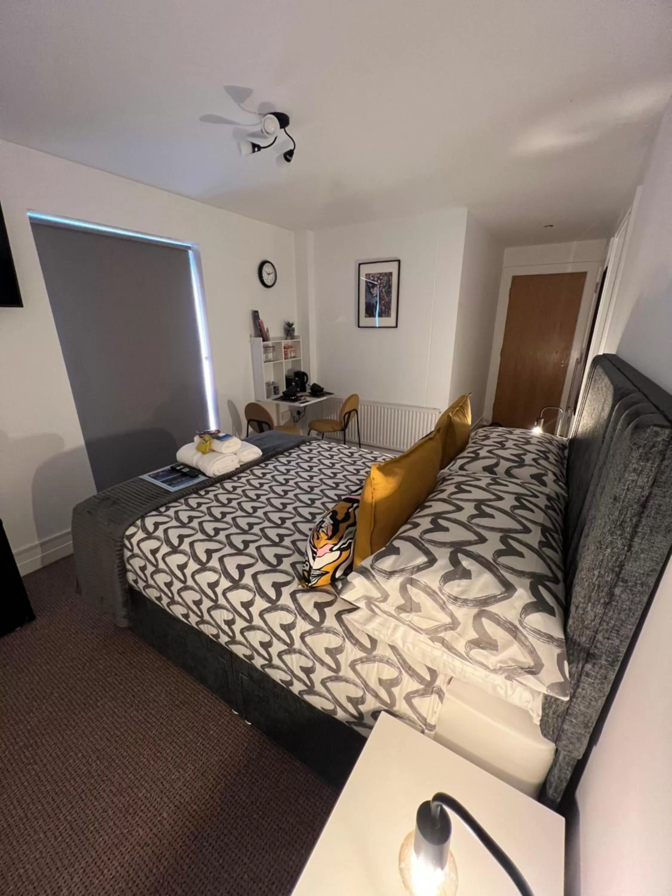 Bed in ROTTERDAM BED & BREAKFAST