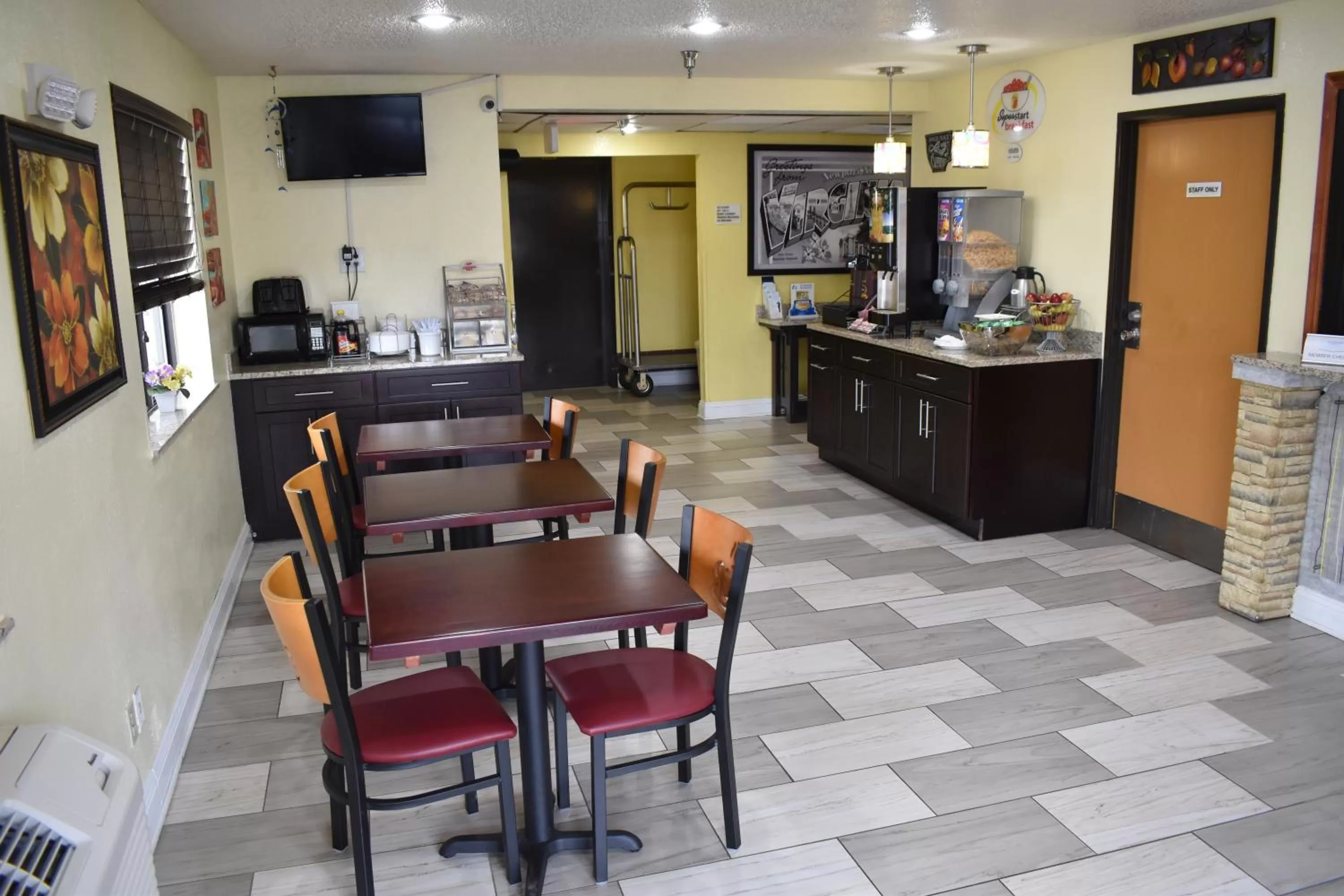 Continental breakfast in Super 8 by Wyndham Newport News/Jefferson Ave.