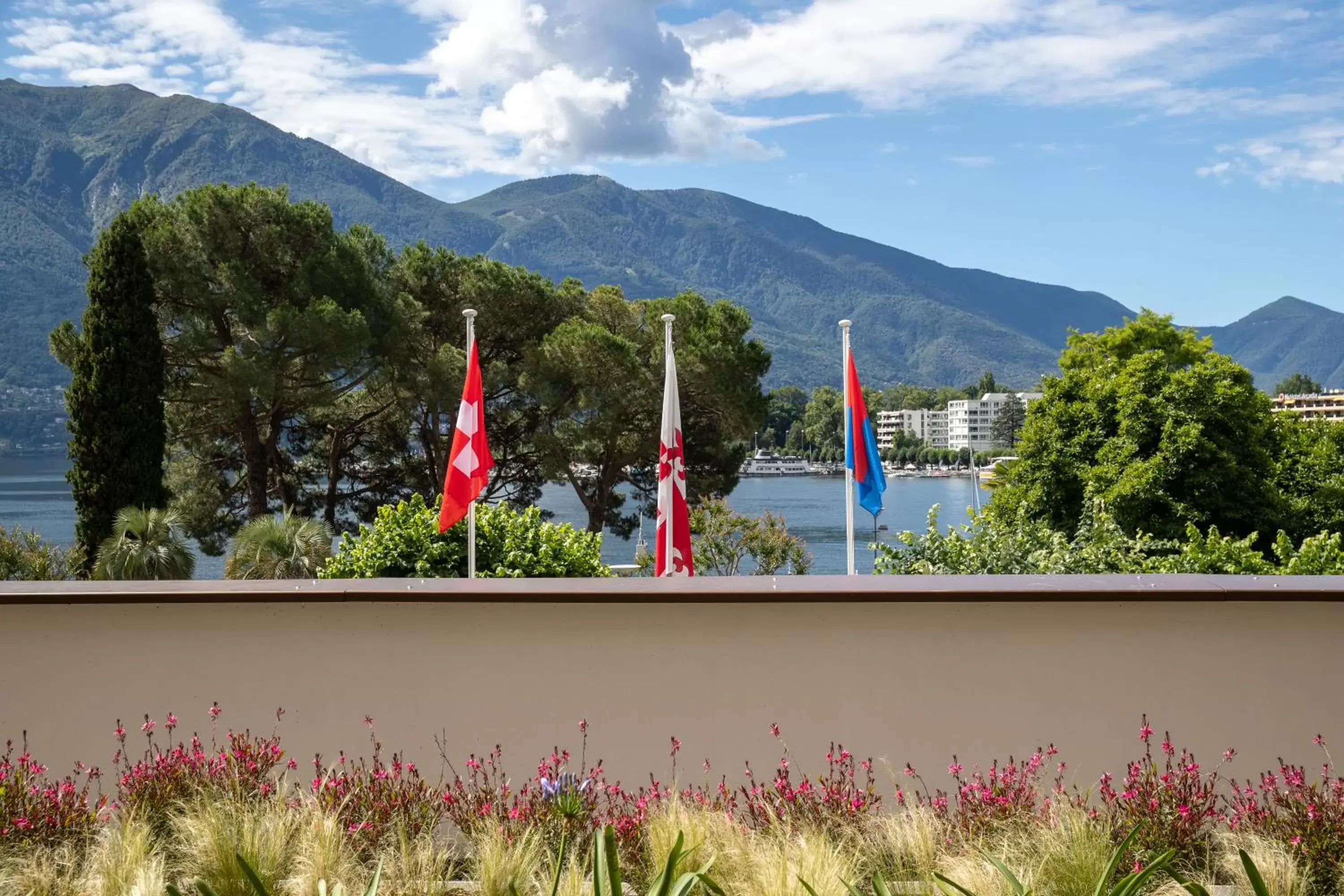 Garden view, Mountain View in Hotel Lago Maggiore - Welcome!