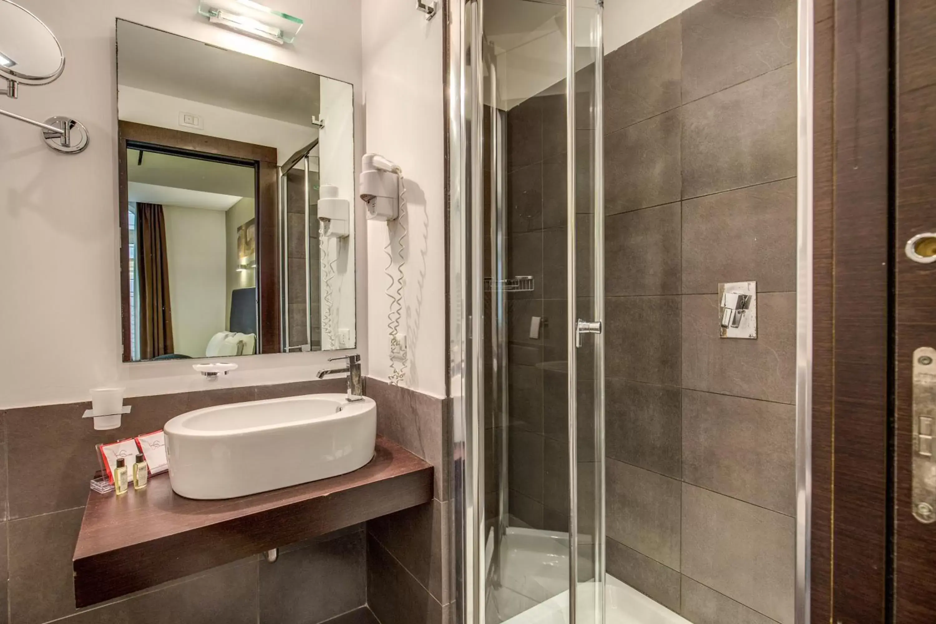 Decorative detail, Bathroom in Hotel Rinascimento - Gruppo Trevi Hotels