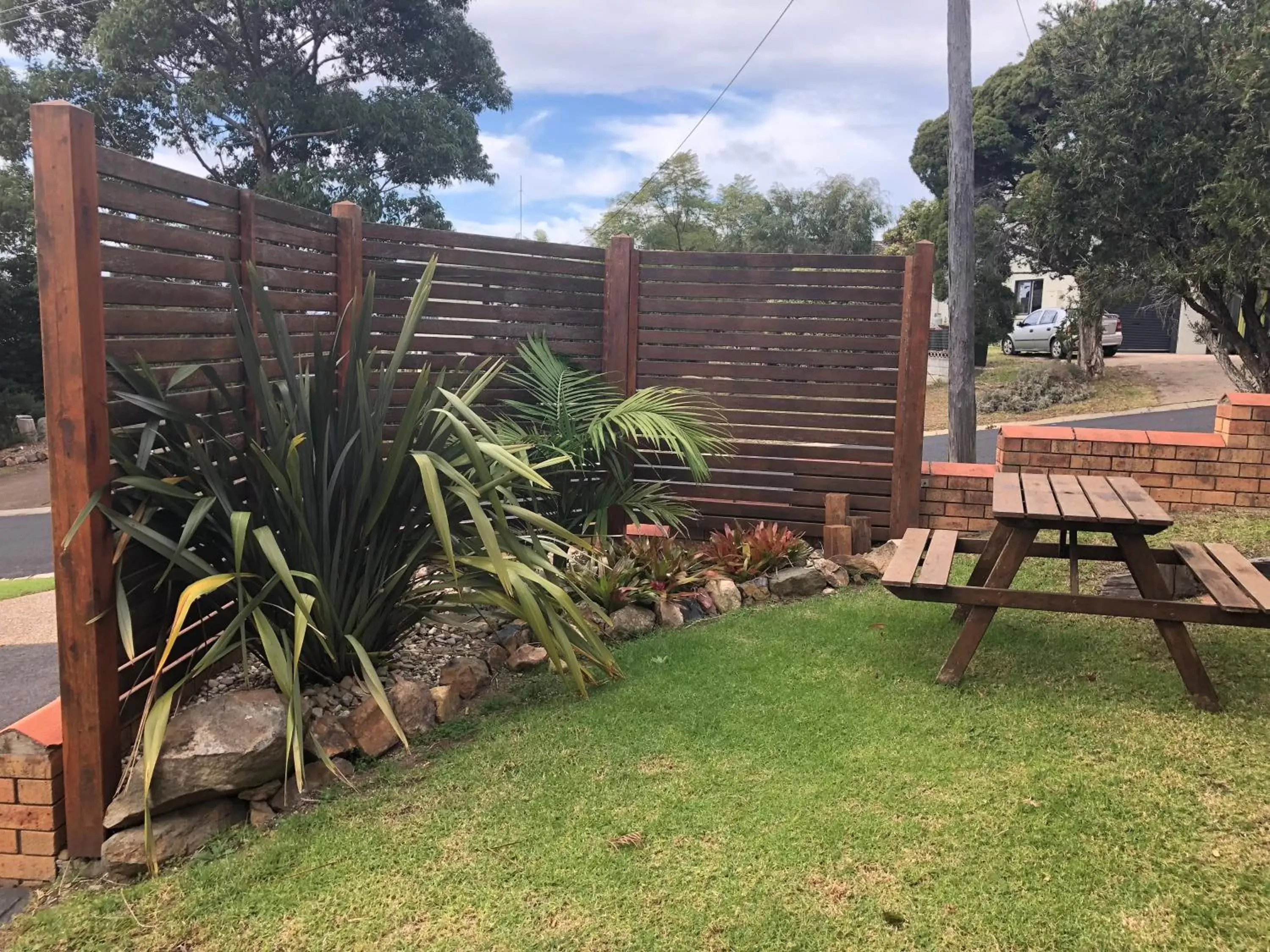 Garden in Ocean View Motor Inn Merimbula