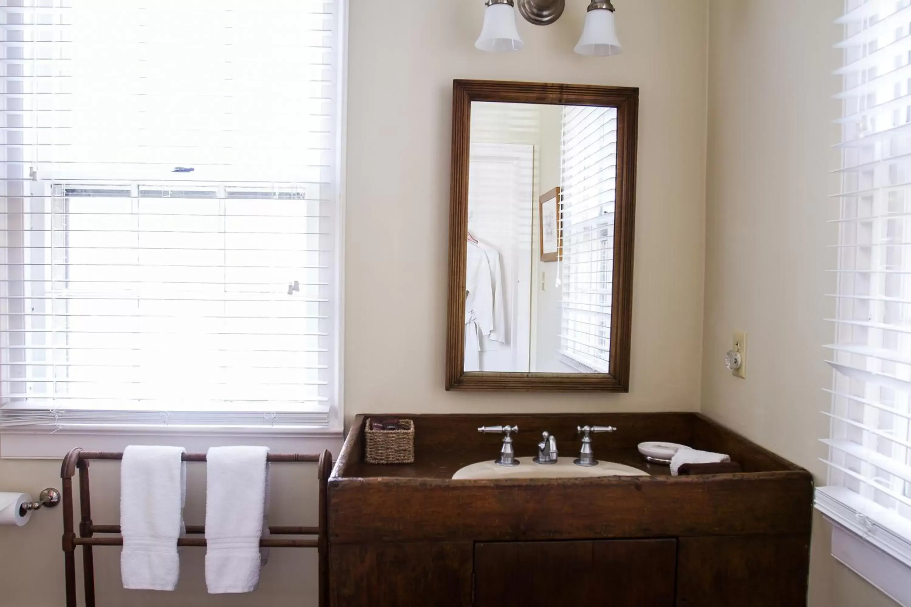 Decorative detail, Bathroom in Inn at Glencairn