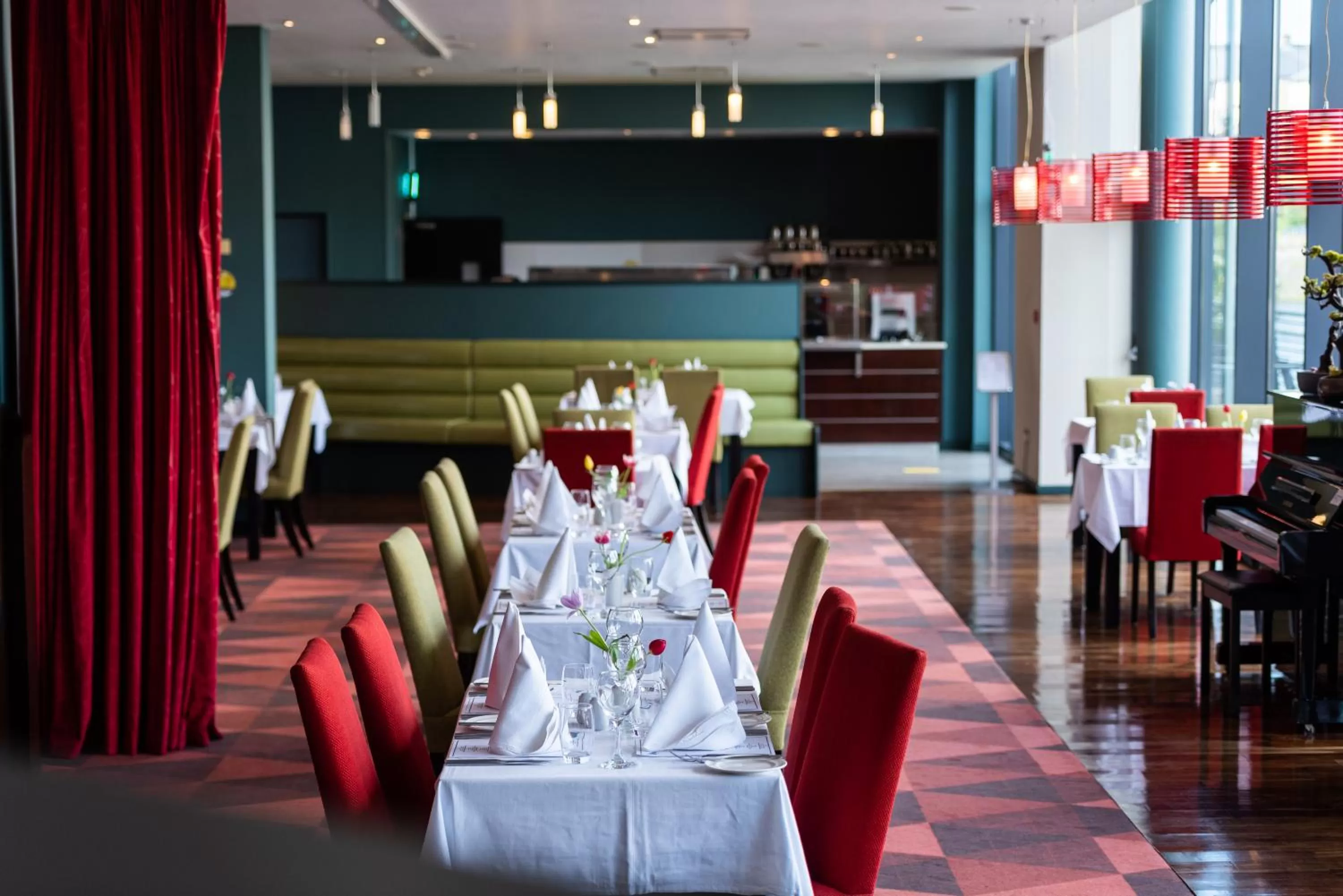 Restaurant/places to eat in The Glasshouse