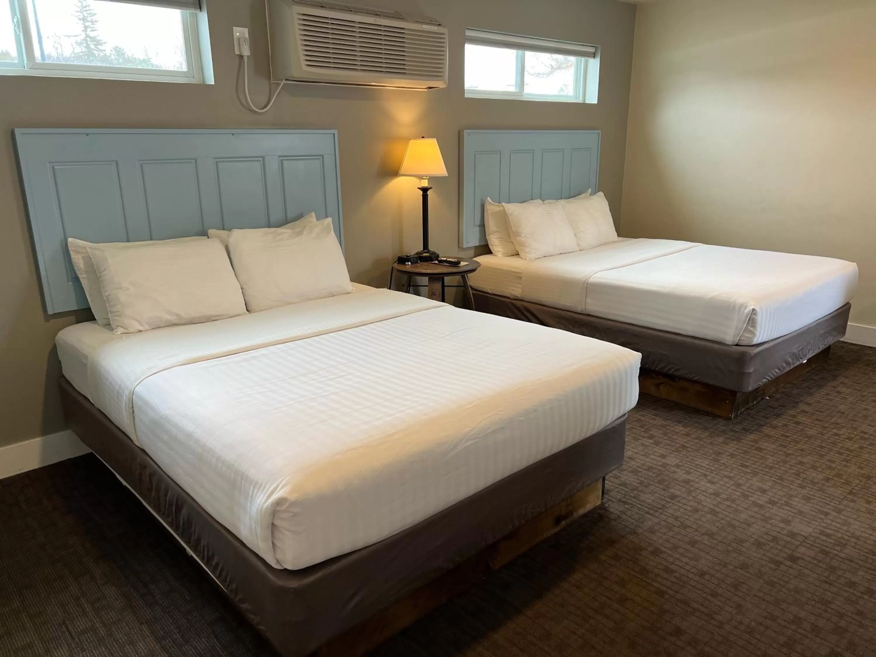 Bedroom, Bed in Julie's Park Cafe & Motel