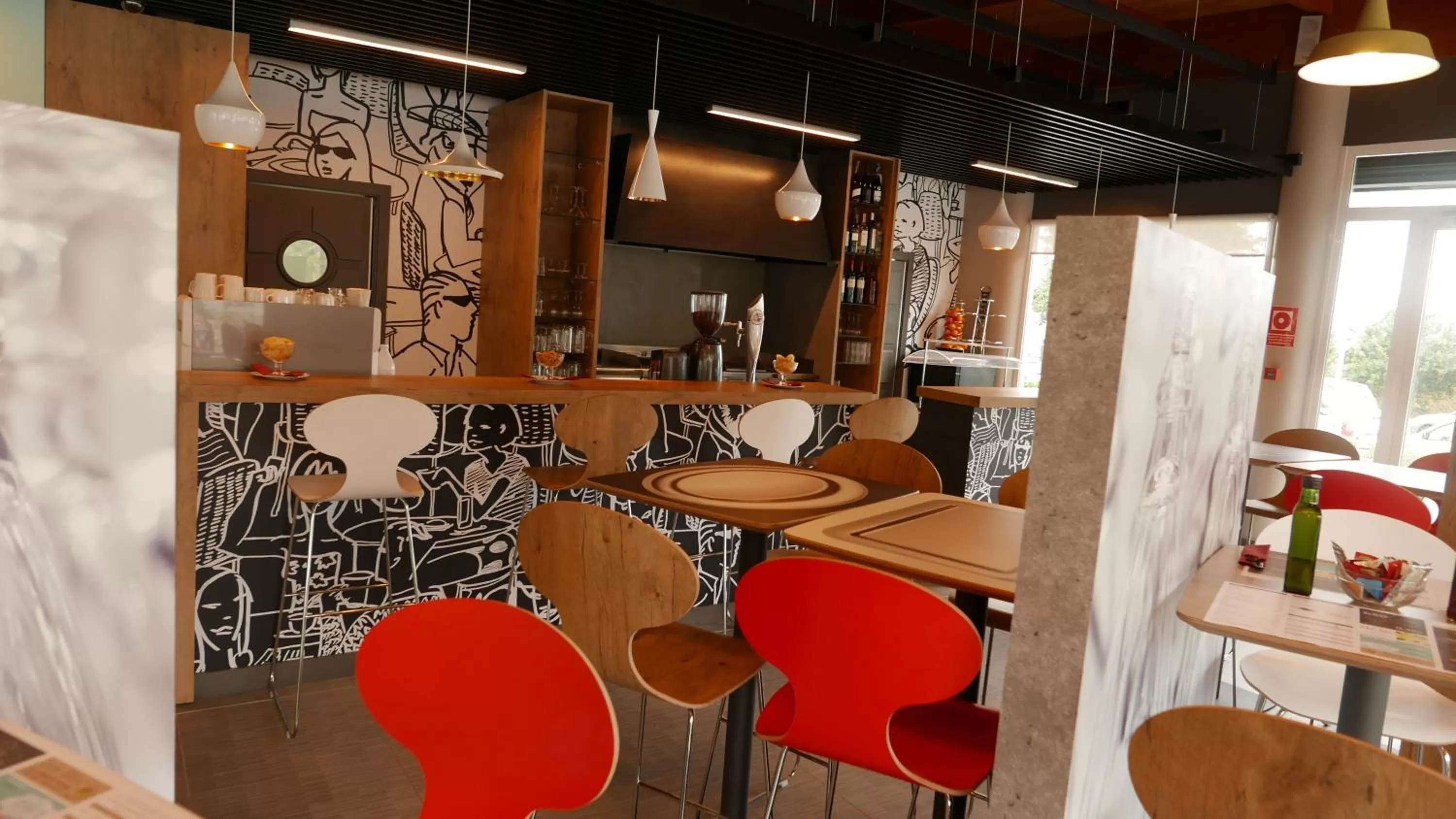 Restaurant/places to eat in Ibis Hotel Alicante