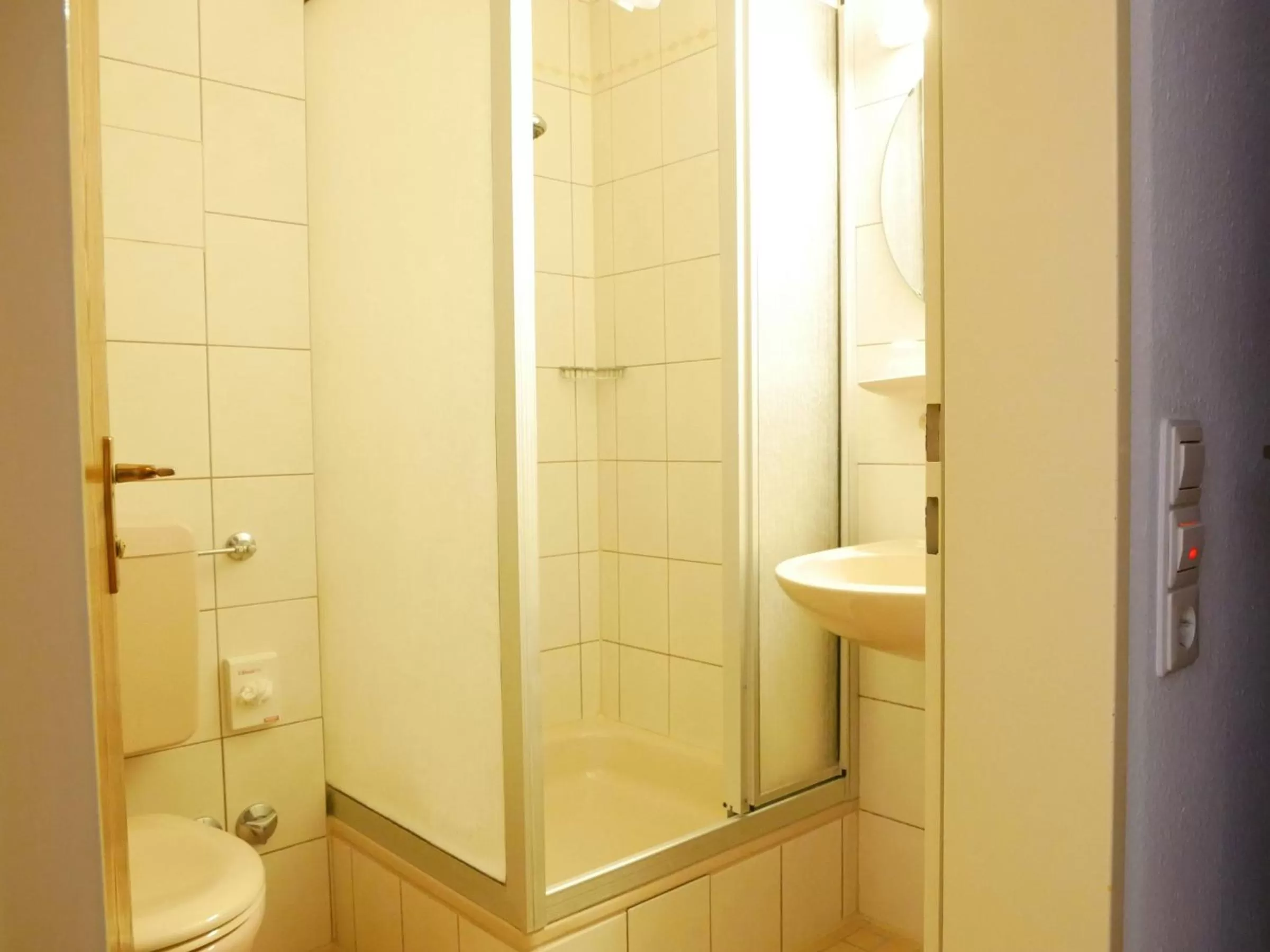 Bathroom in Gasthaus Engel