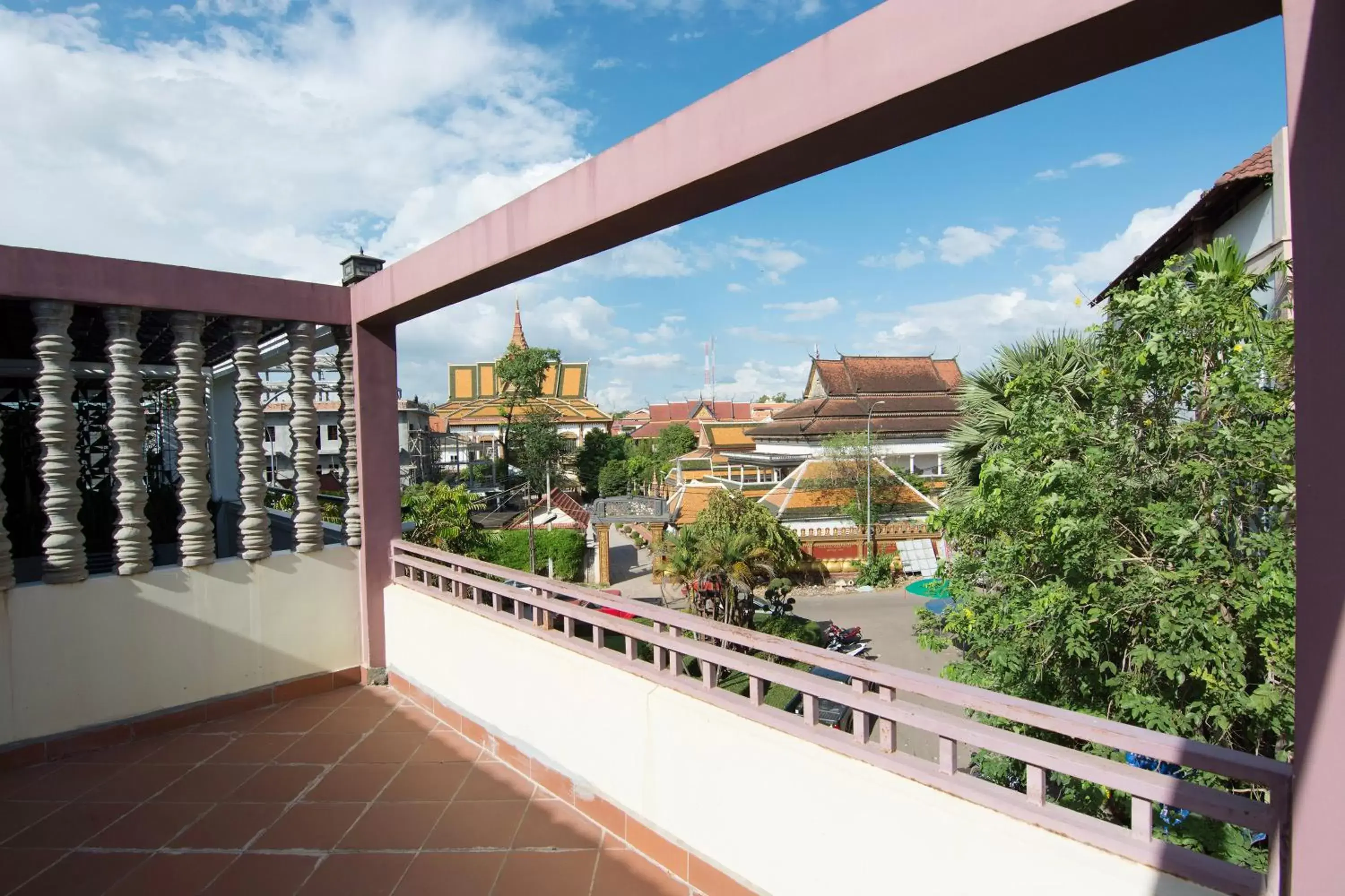 Property building, Balcony/Terrace in Neth Socheata Hotel