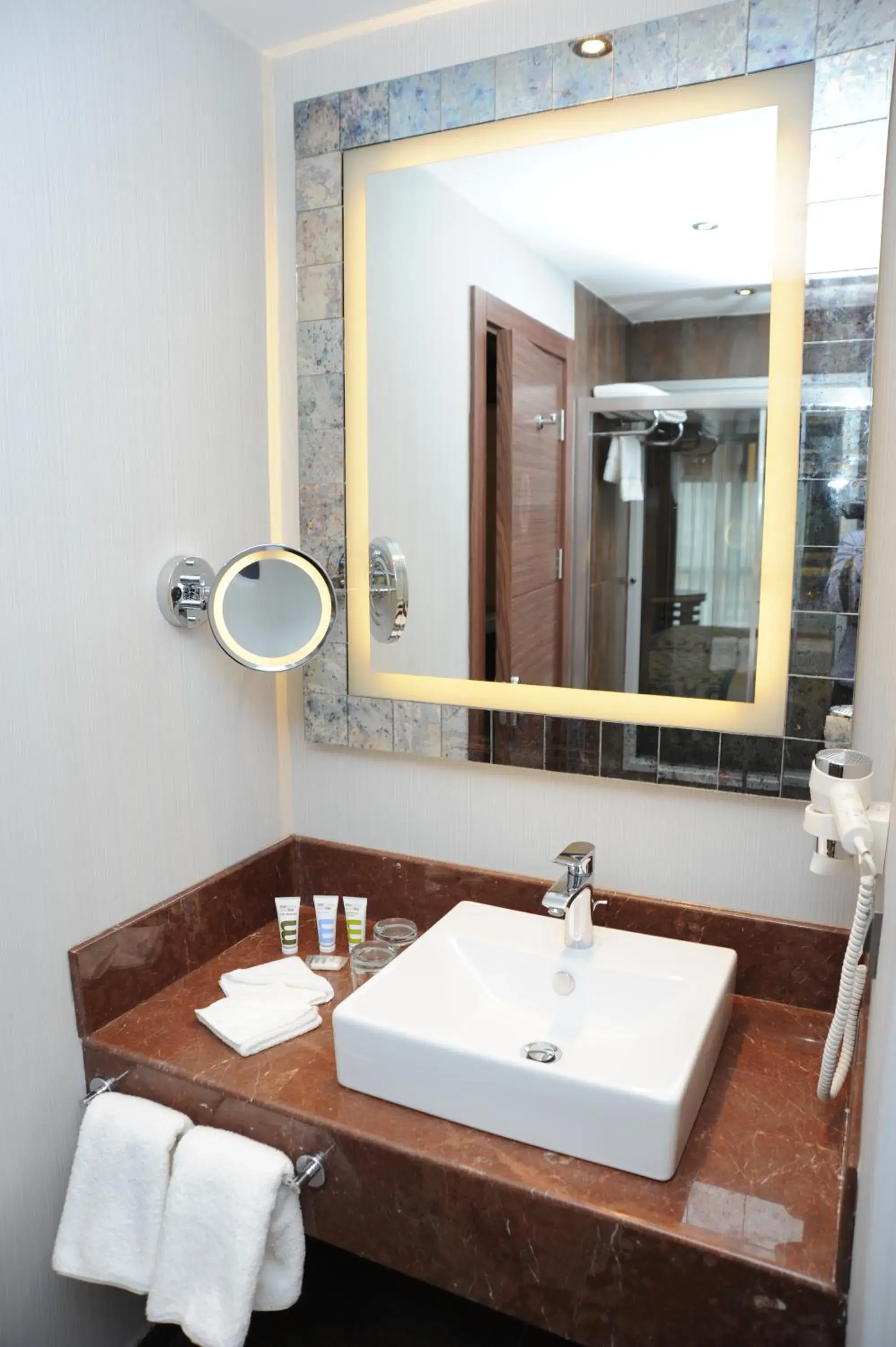 Bathroom in Mercure Istanbul Altunizade
