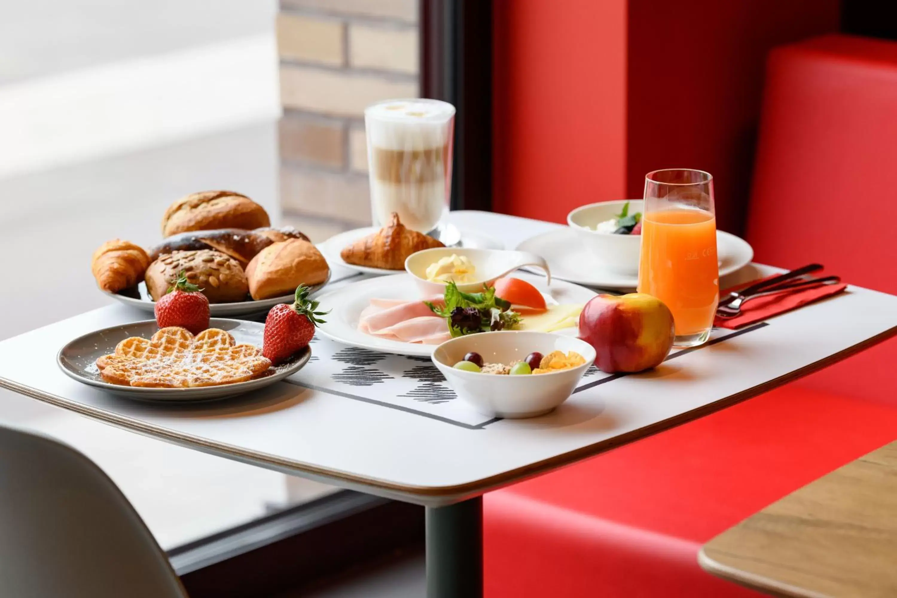 Food and drinks, Breakfast in ibis Regensburg Zentrum