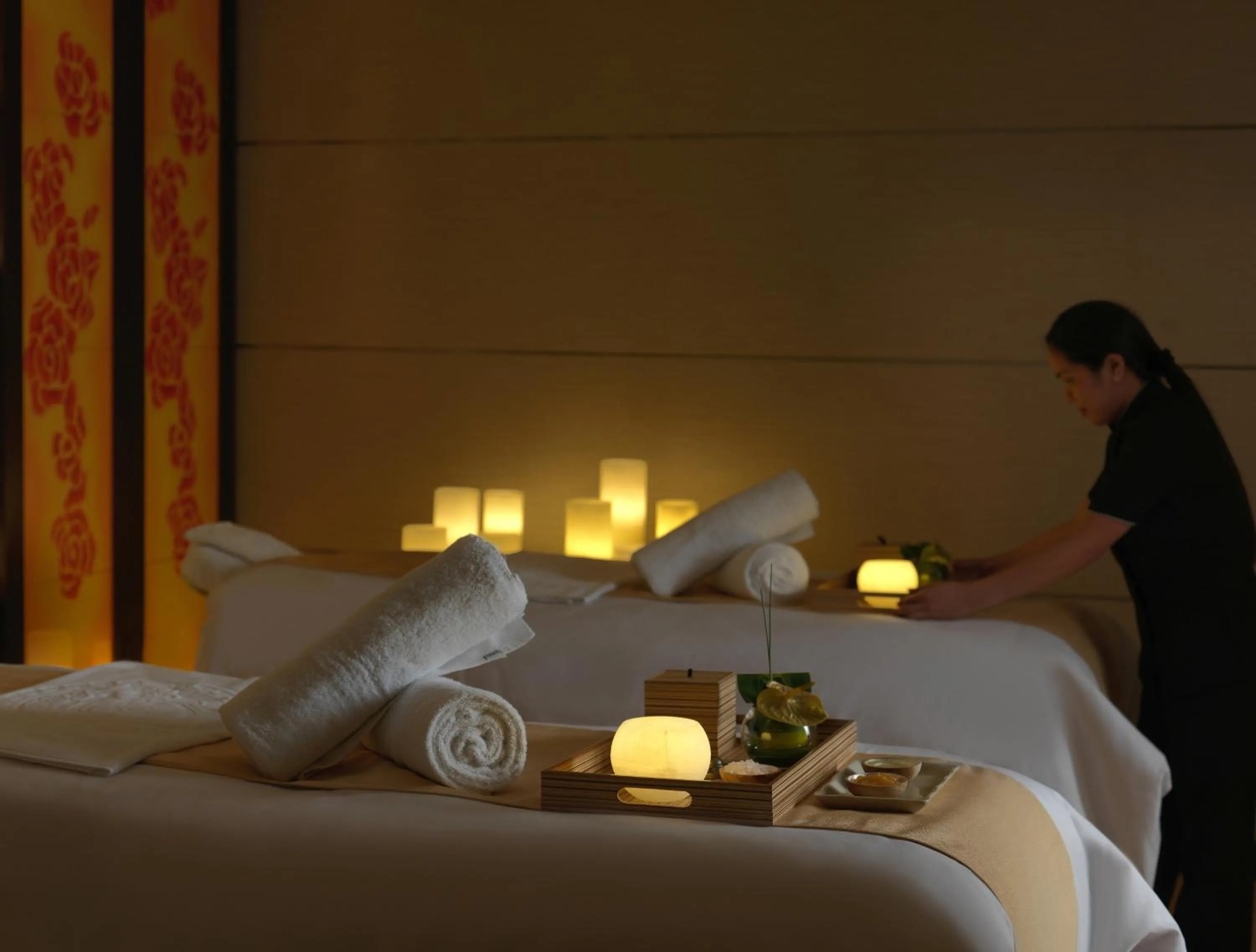 Spa and wellness centre/facilities, Bed in DAMAC Maison Cour Jardin