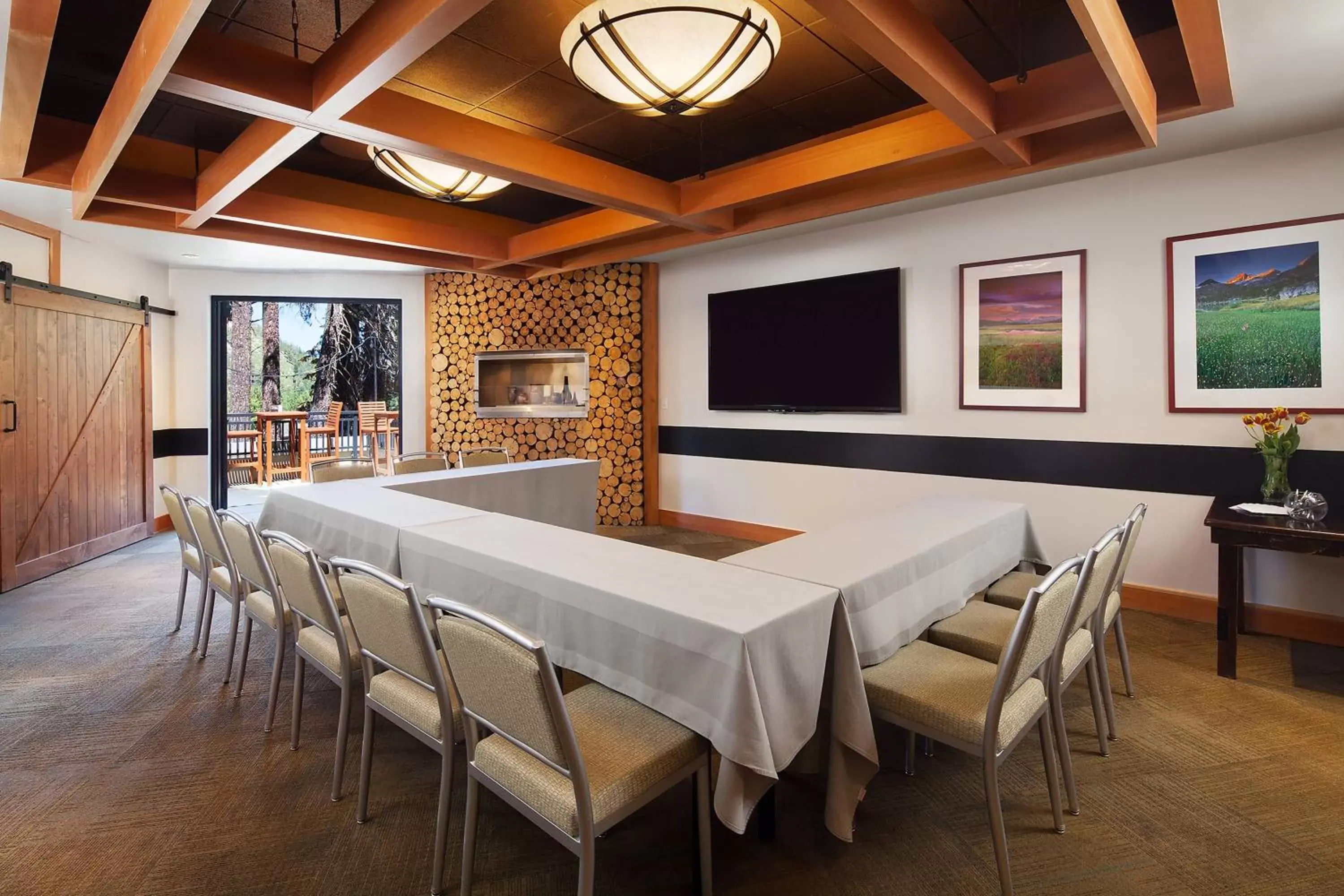 Meeting/conference room, Restaurant/Places to Eat in The Westin Monache Resort, Mammoth