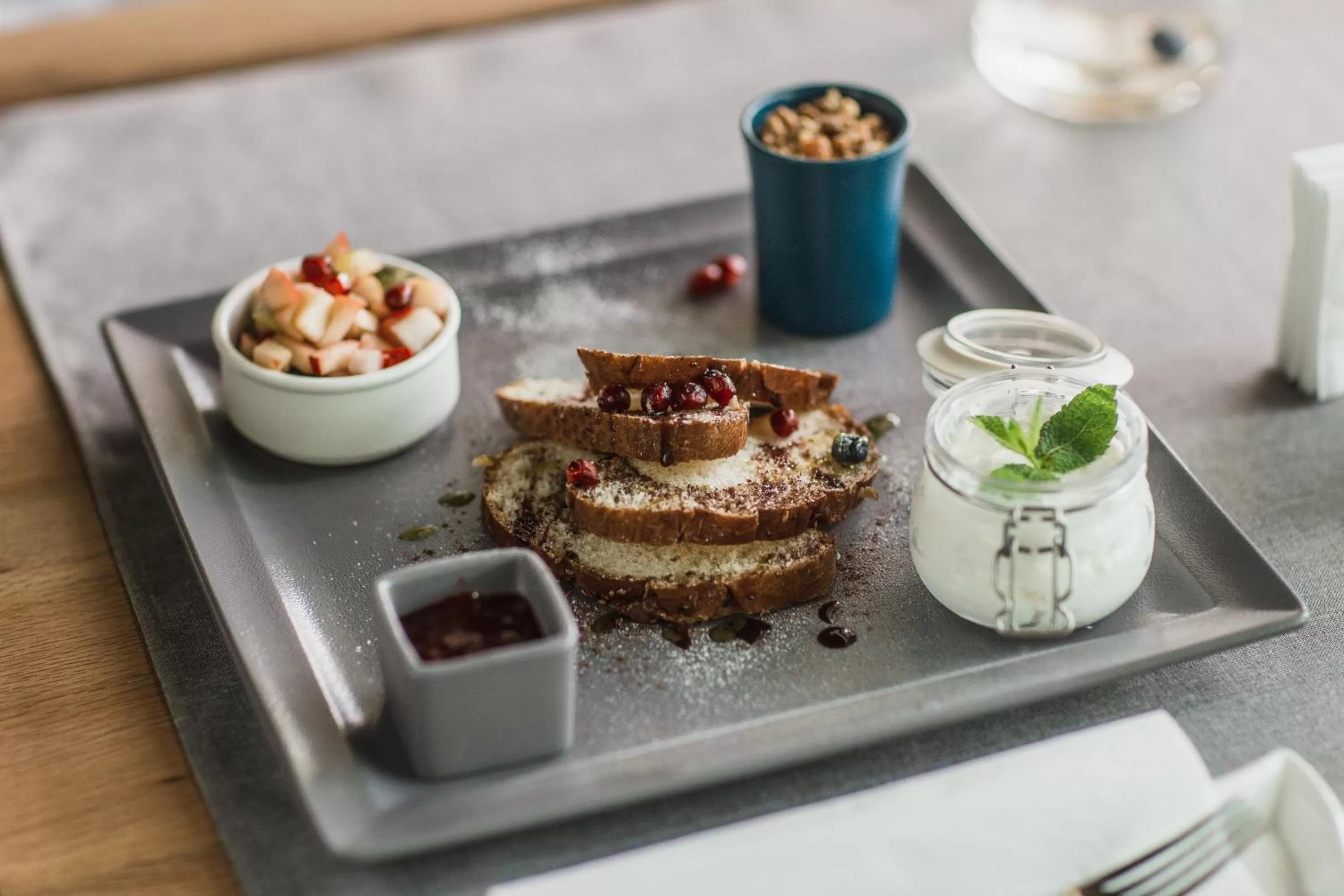 Breakfast in Mava Apartamente