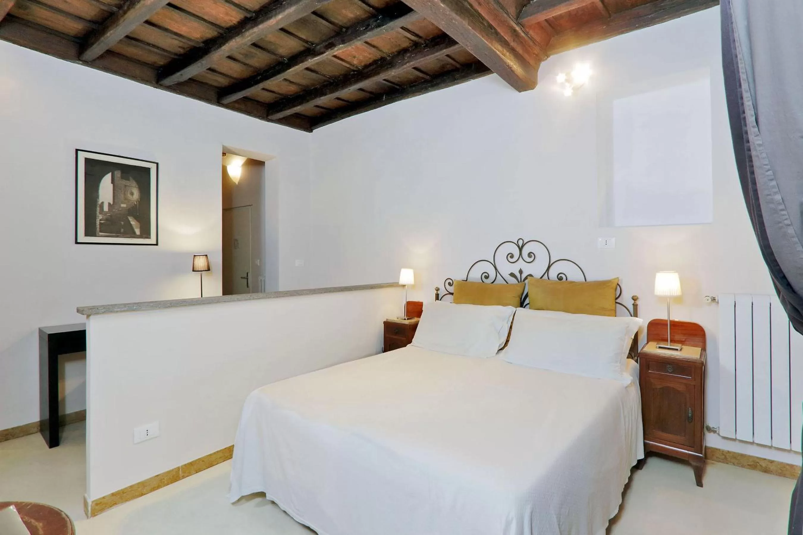 Photo of the whole room, Bed in Residenze Romanae - Sangallo Rooms