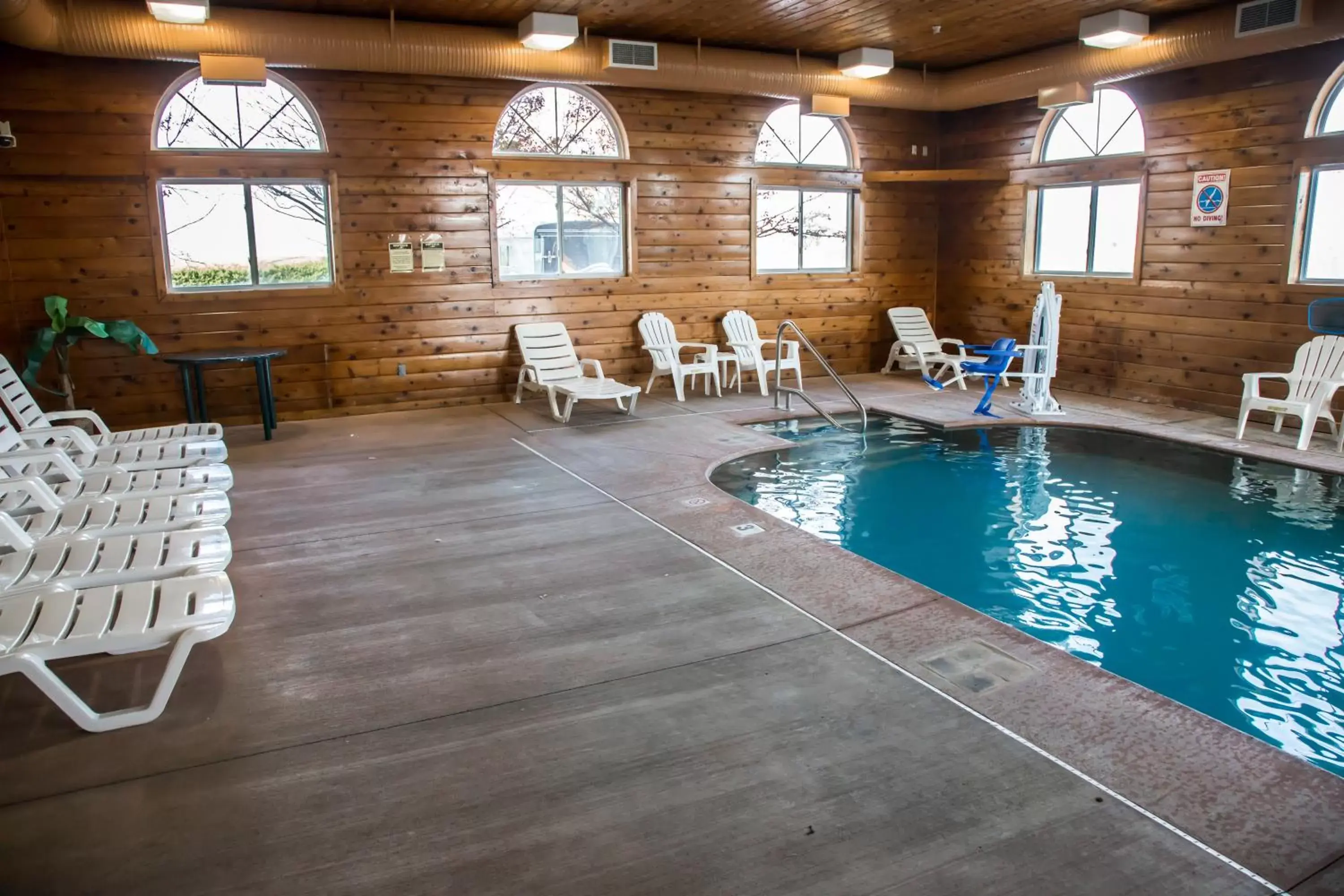 Swimming Pool in Quality Inn & Suites Loves Park near Rockford