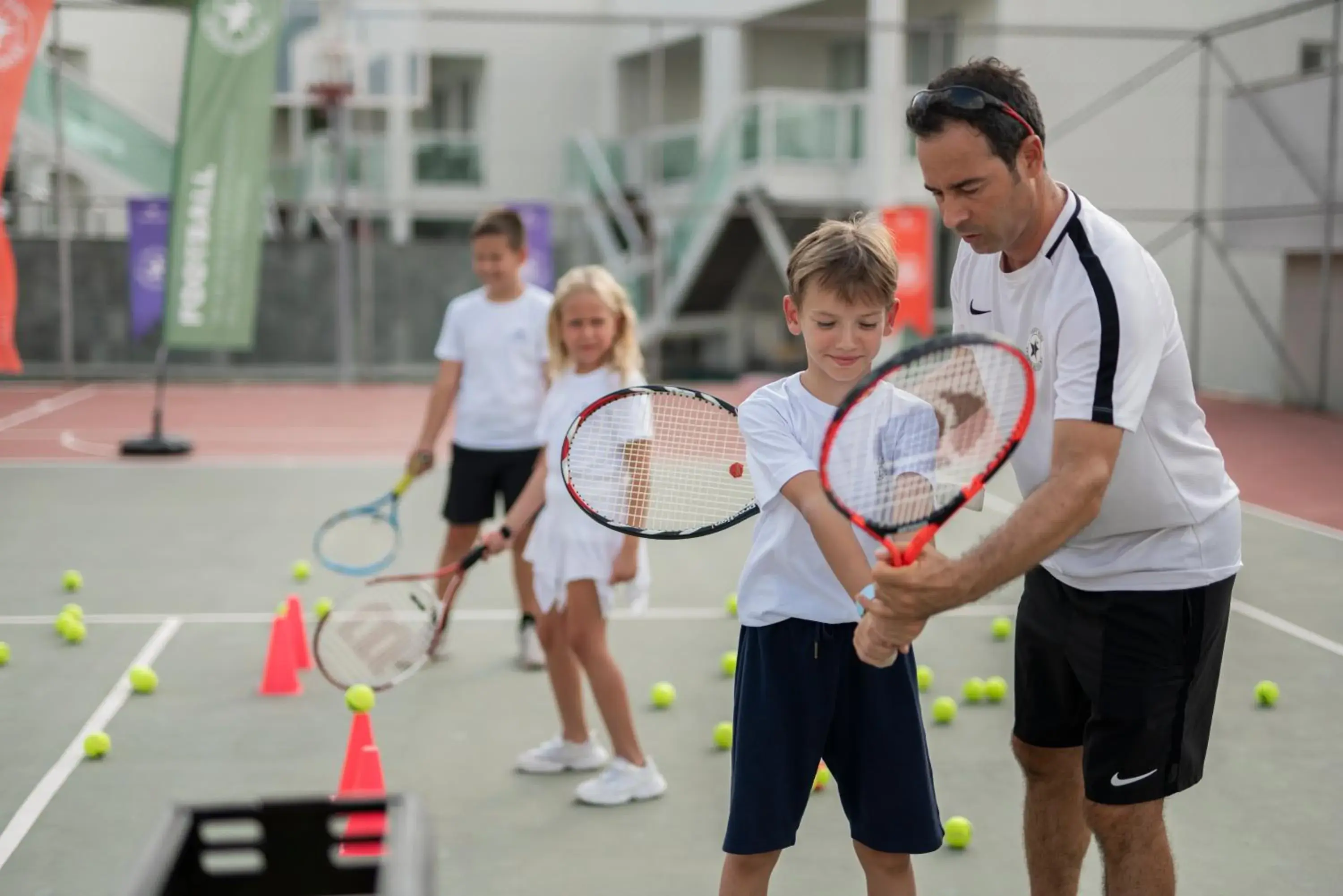 Tennis court in Papillon Zeugma Relaxury