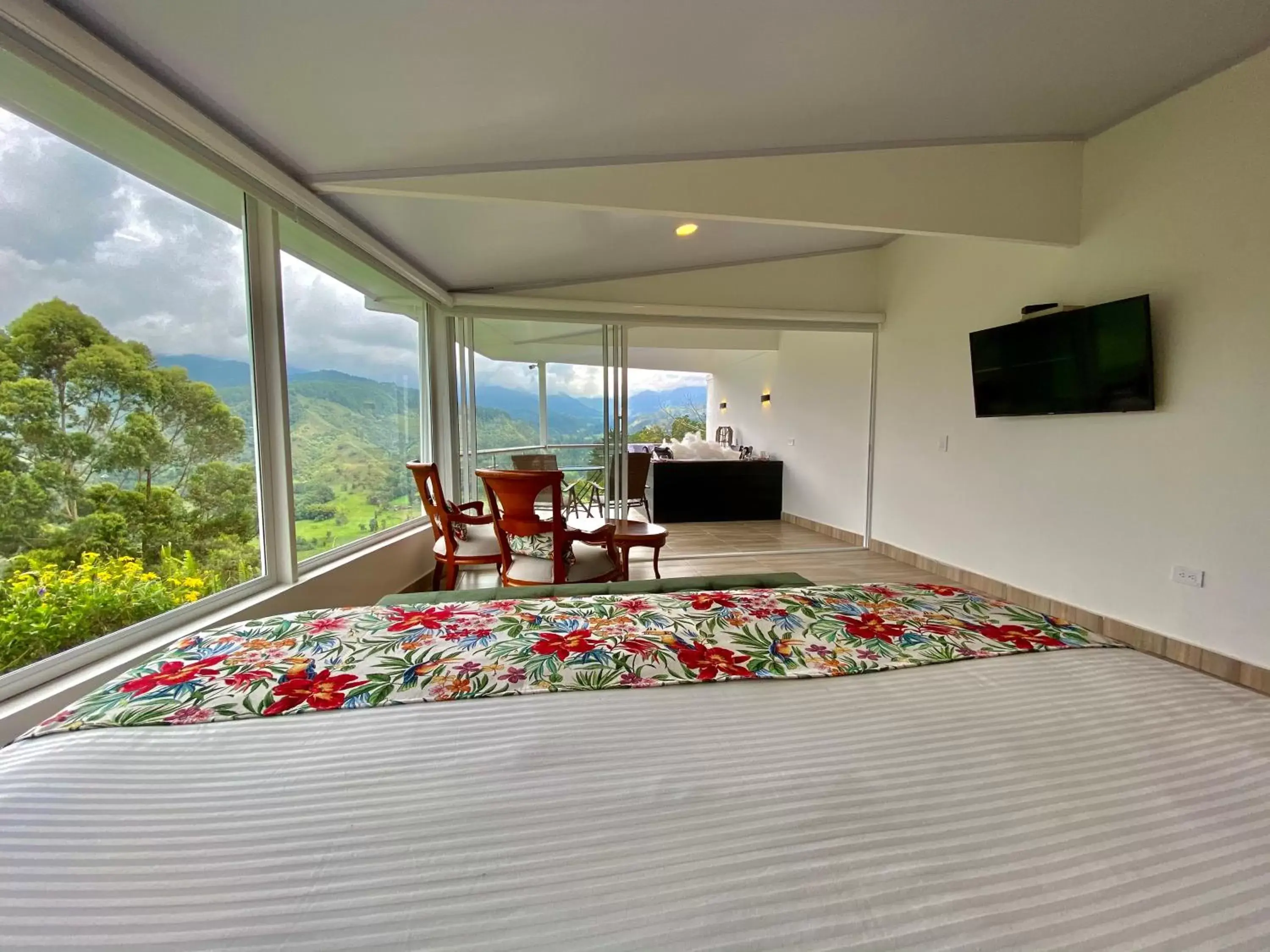 Bedroom in Hotel El Mirador del Cocora