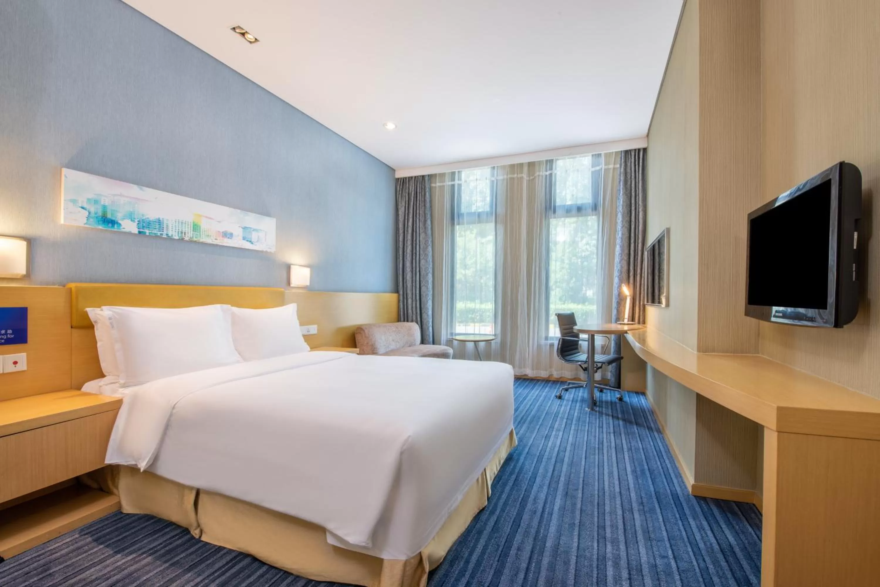 Photo of the whole room, Bed in Holiday Inn Express Beijing Airport Zone, an IHG Hotel