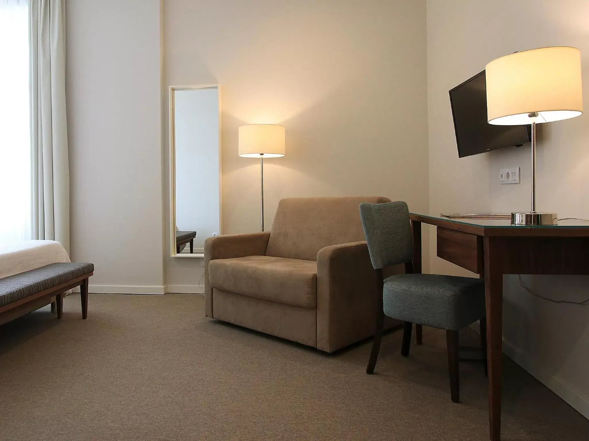 TV and multimedia, Bed in Consolata Hotel TV and multimedia, Bed in Consolata Hotel