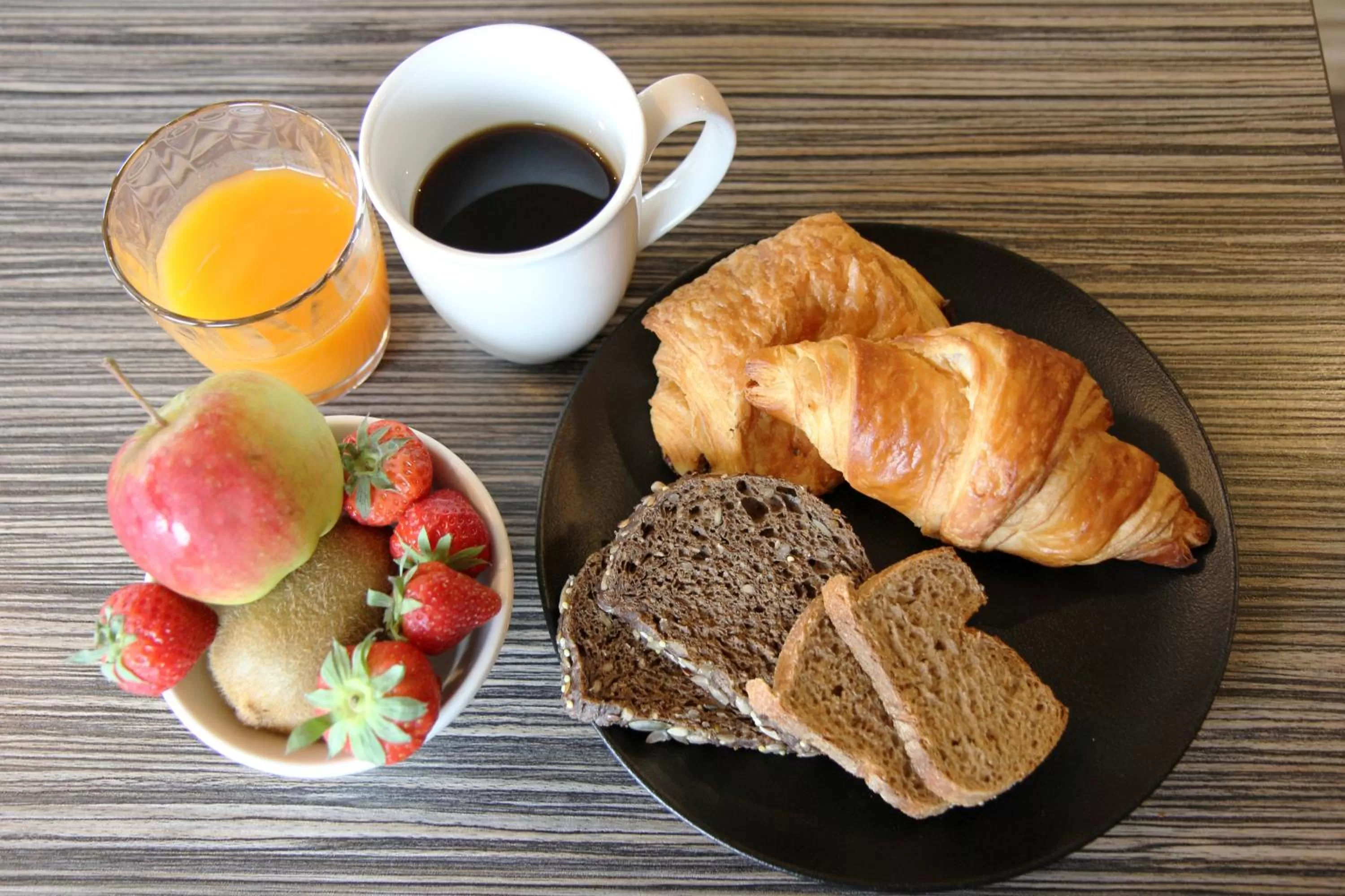 Breakfast in Hotel Litteraire Marcel Ayme, BW Premier Collection