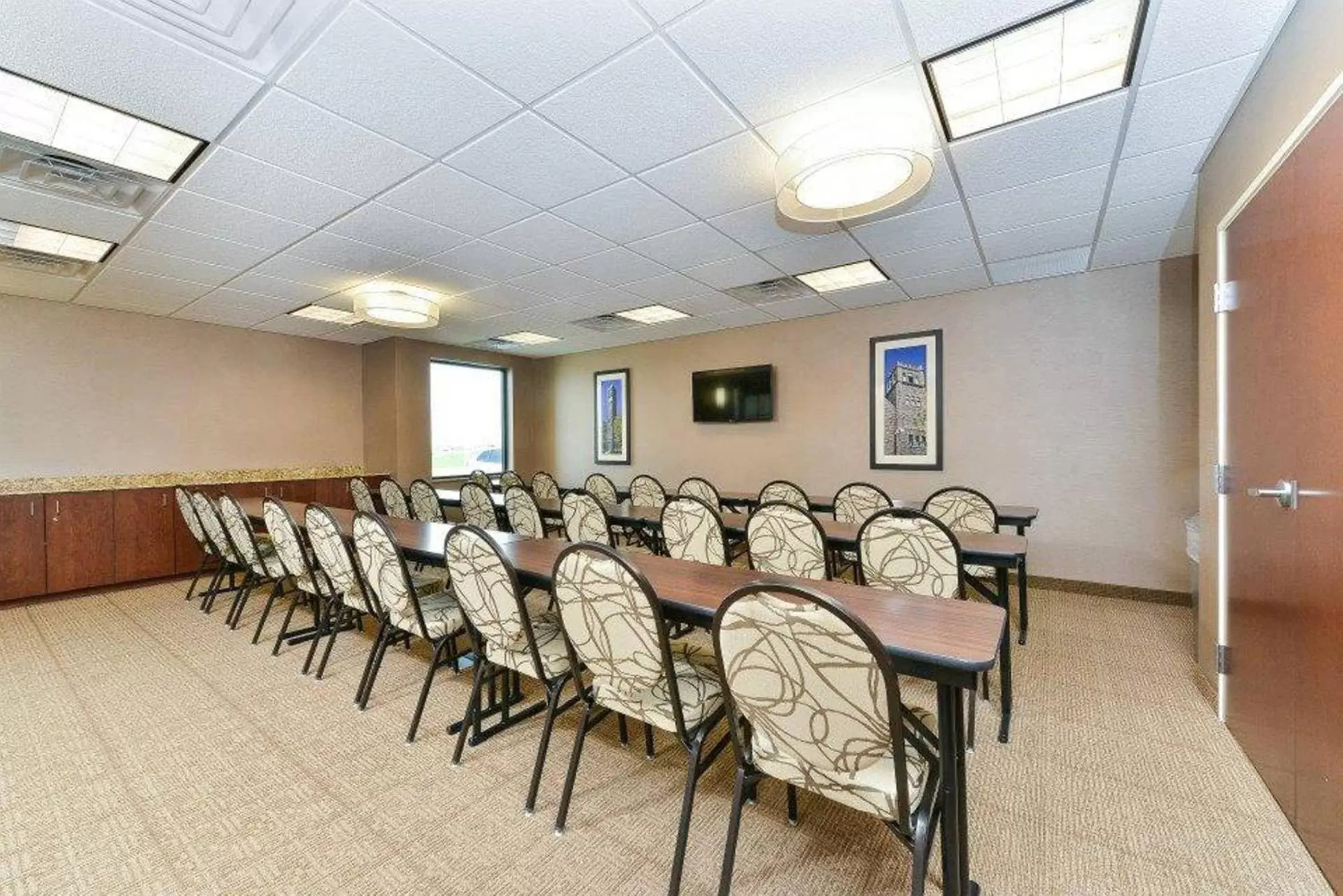 Business facilities in Comfort Inn & Suites Avera Southwest