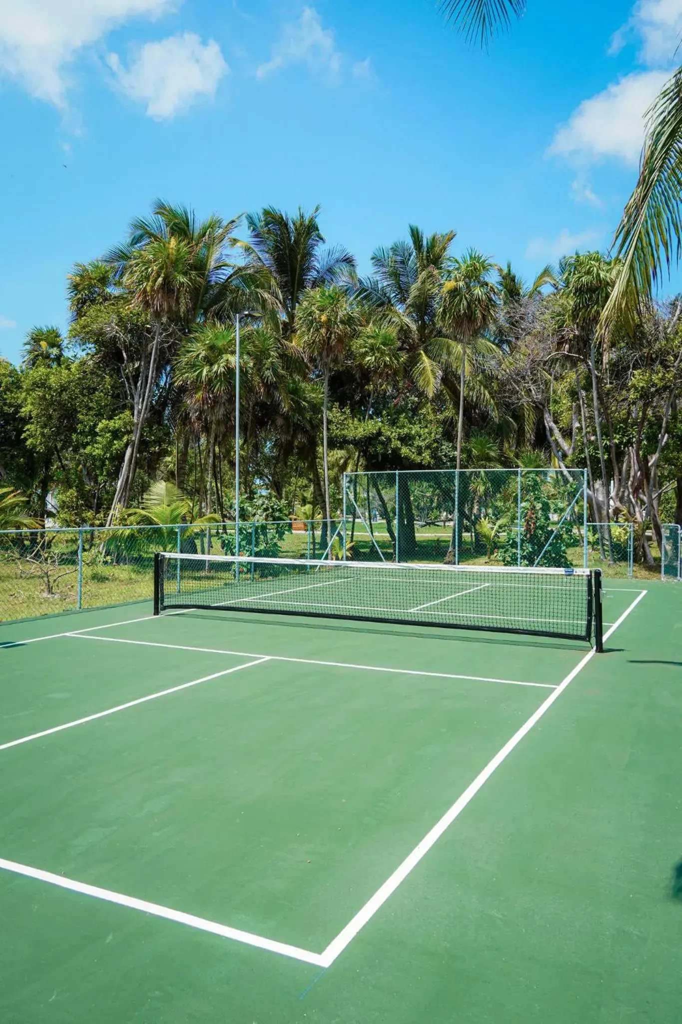 Sports, Tennis/Squash in Margaritaville Beach Resort Ambergris Caye - Belize