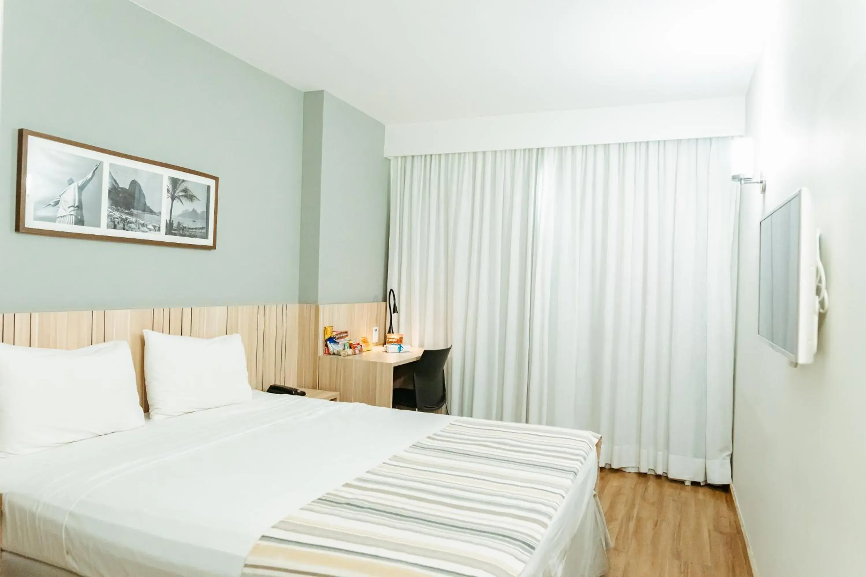 Bed in Days Inn by Wyndham Rio de Janeiro Lapa