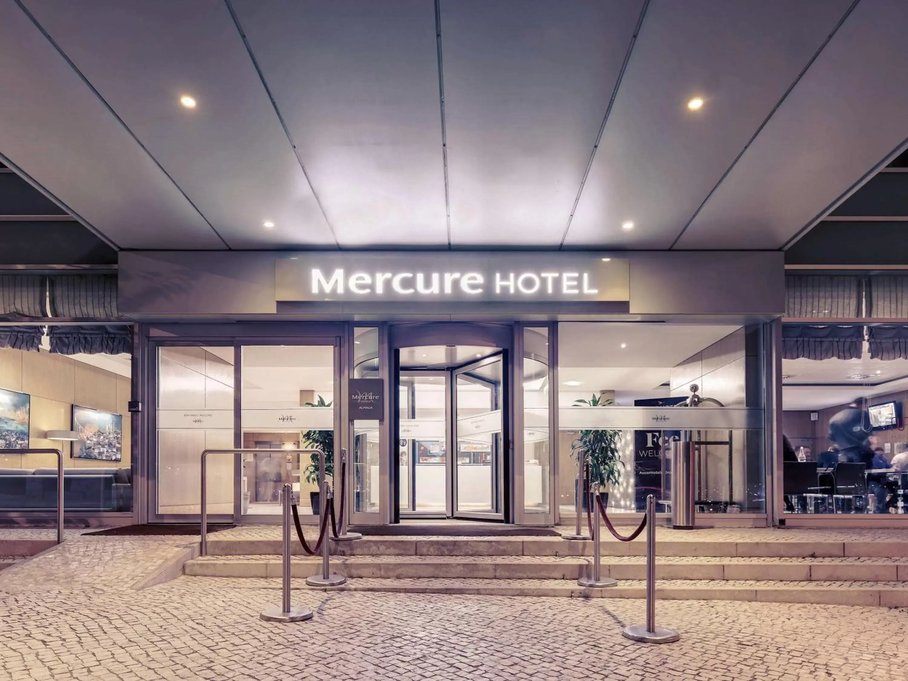 Property building in Mercure Lisboa Almada