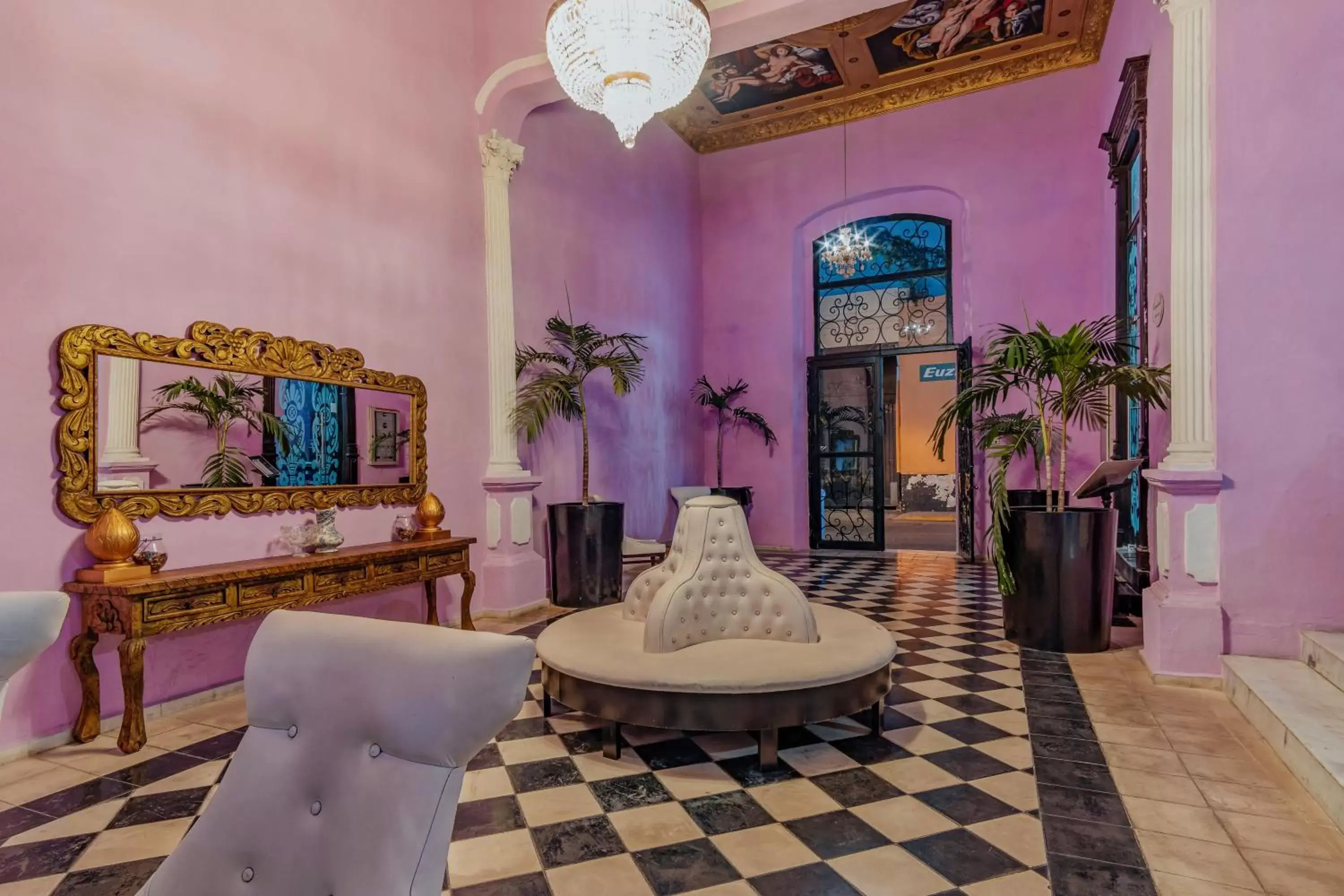 Lobby or reception in Hotel Lavanda CAS