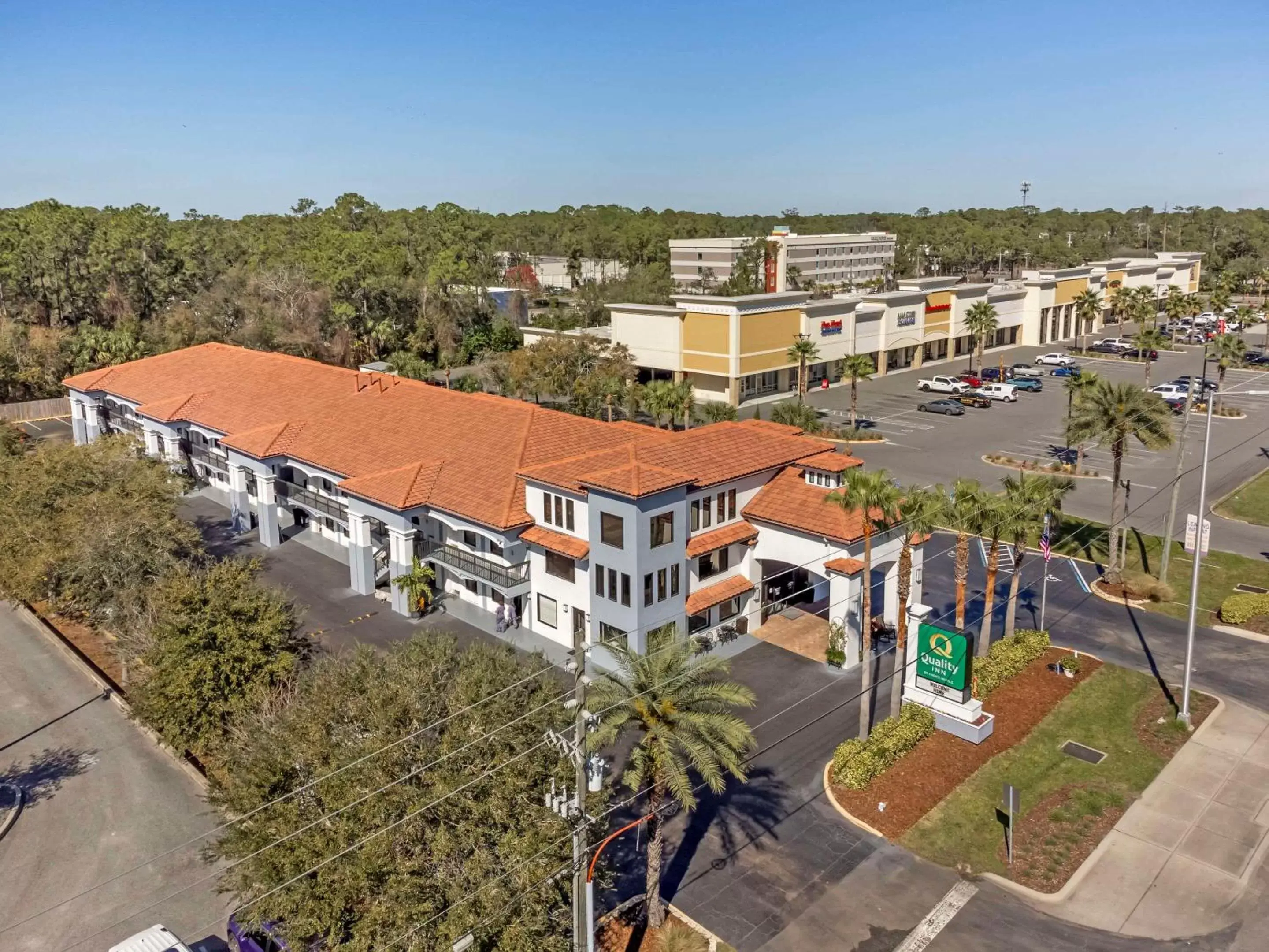 Property building, Bird's-eye View in Quality Inn Daytona Speedway