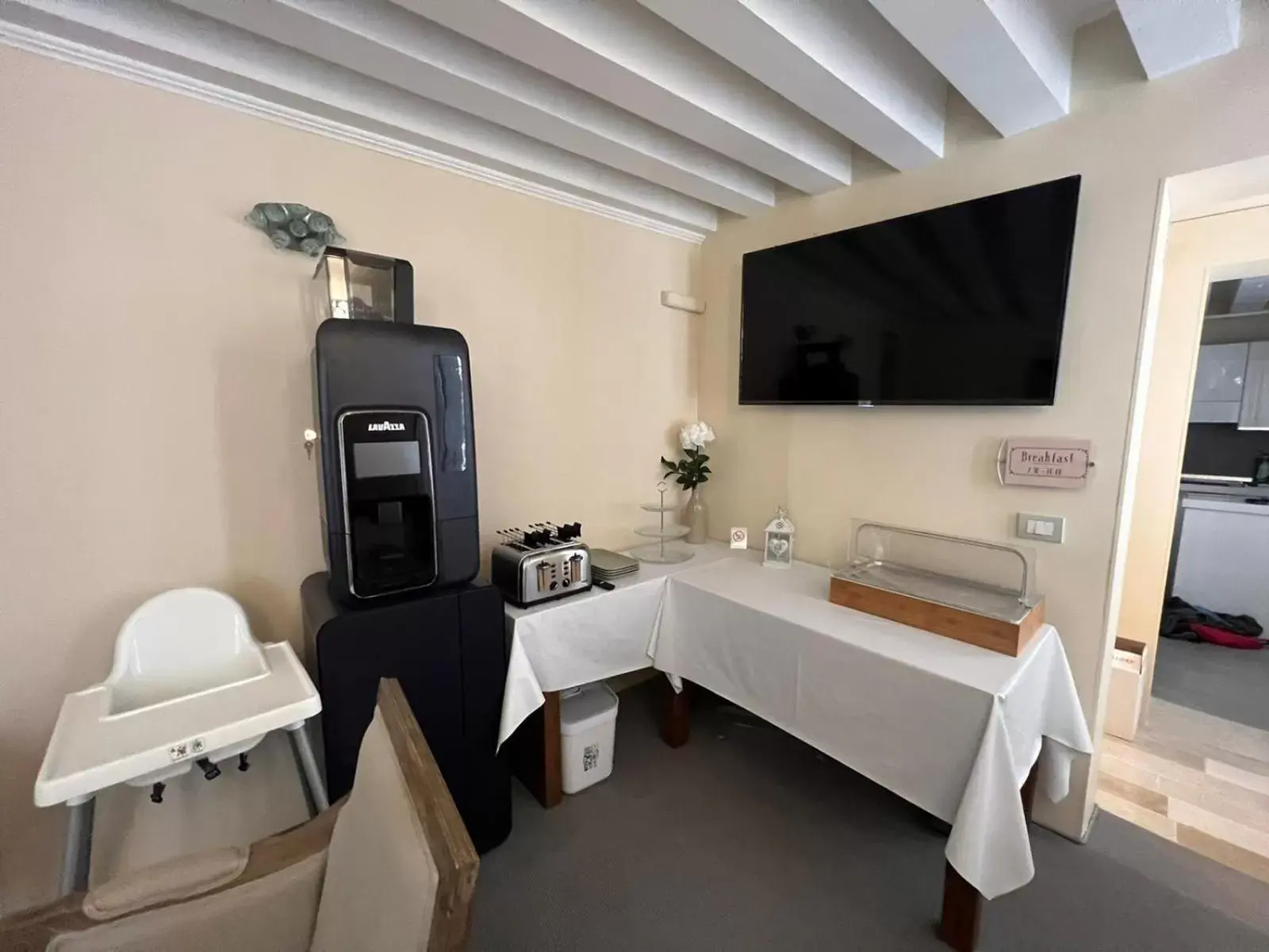 Dining area, TV/Entertainment Center in Corte del Doge di Rialto