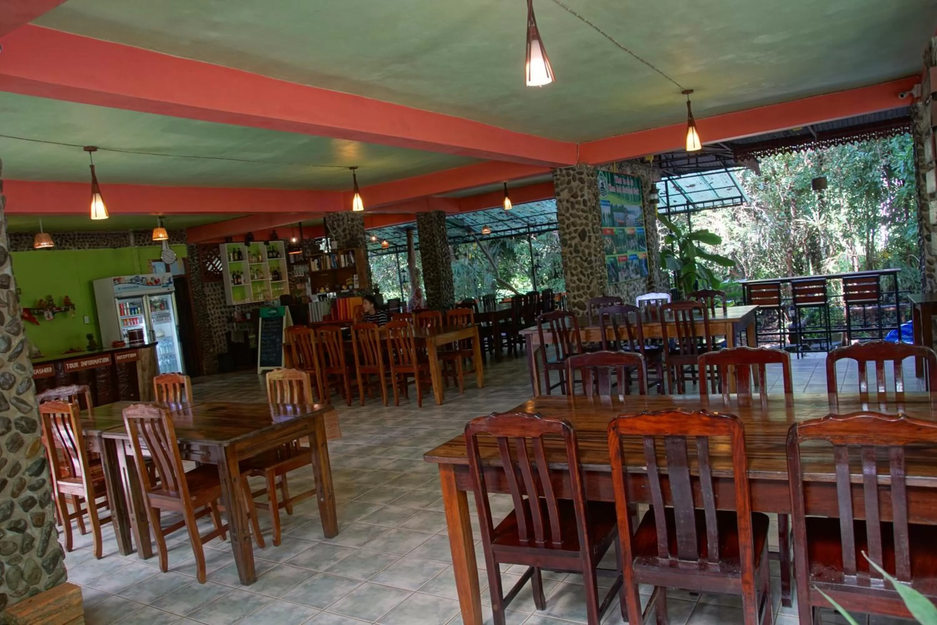 Restaurant/places to eat in Tree Tops River Huts