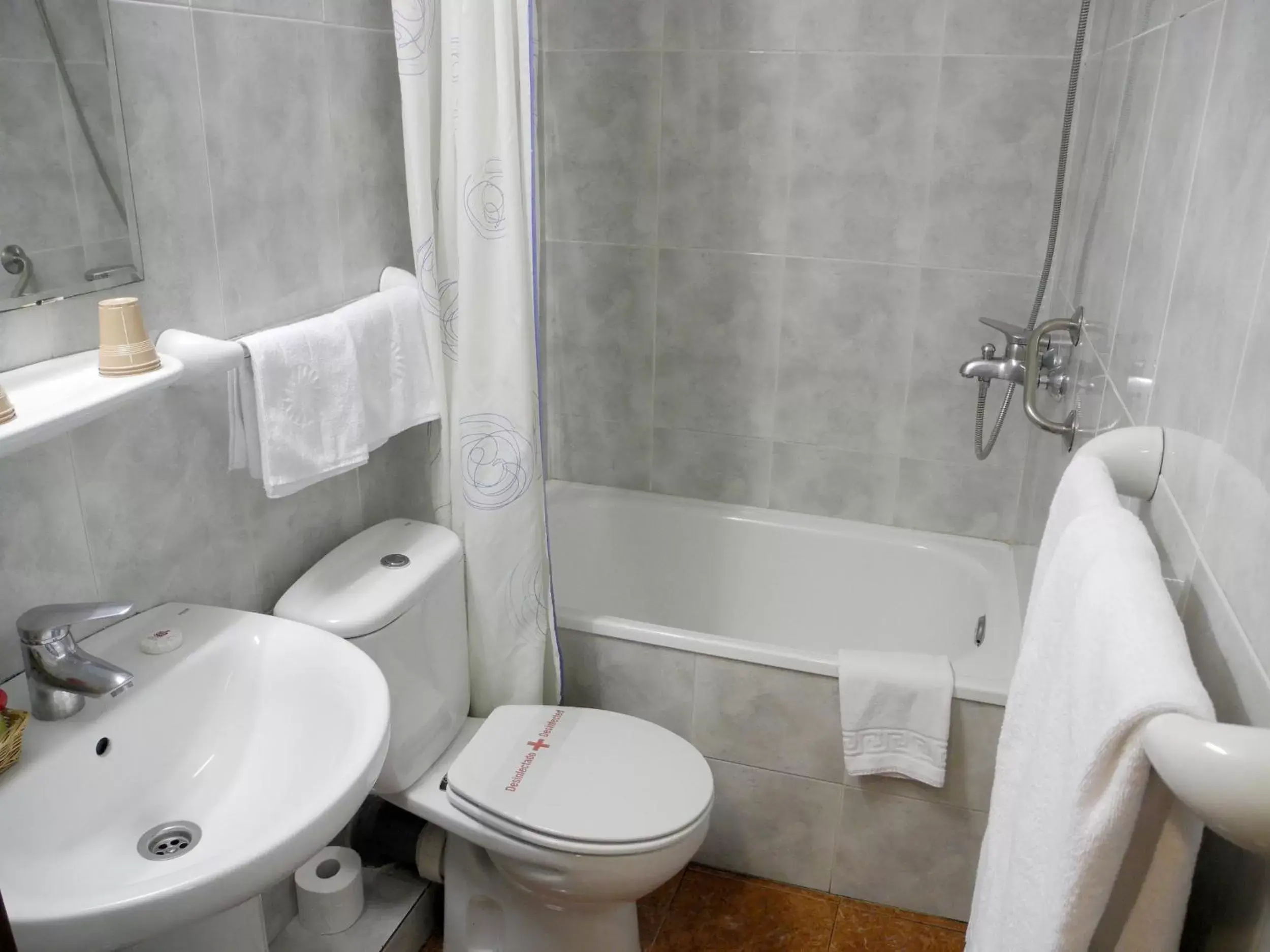 Bathroom in Hotel Lloret Ramblas