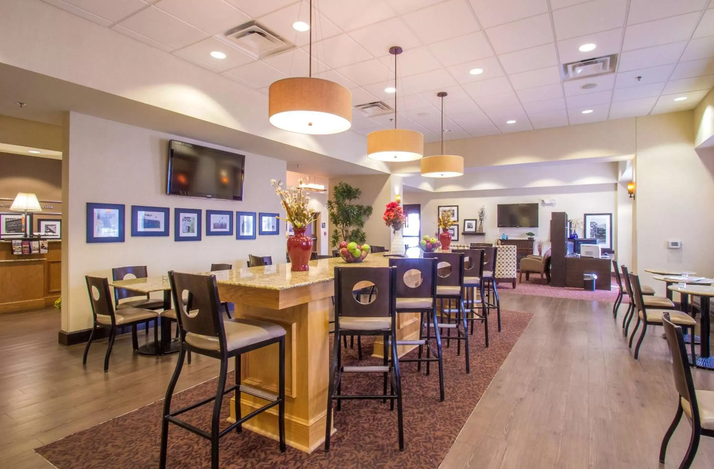 Dining area, Restaurant/Places to Eat in Hampton Inn Greenville