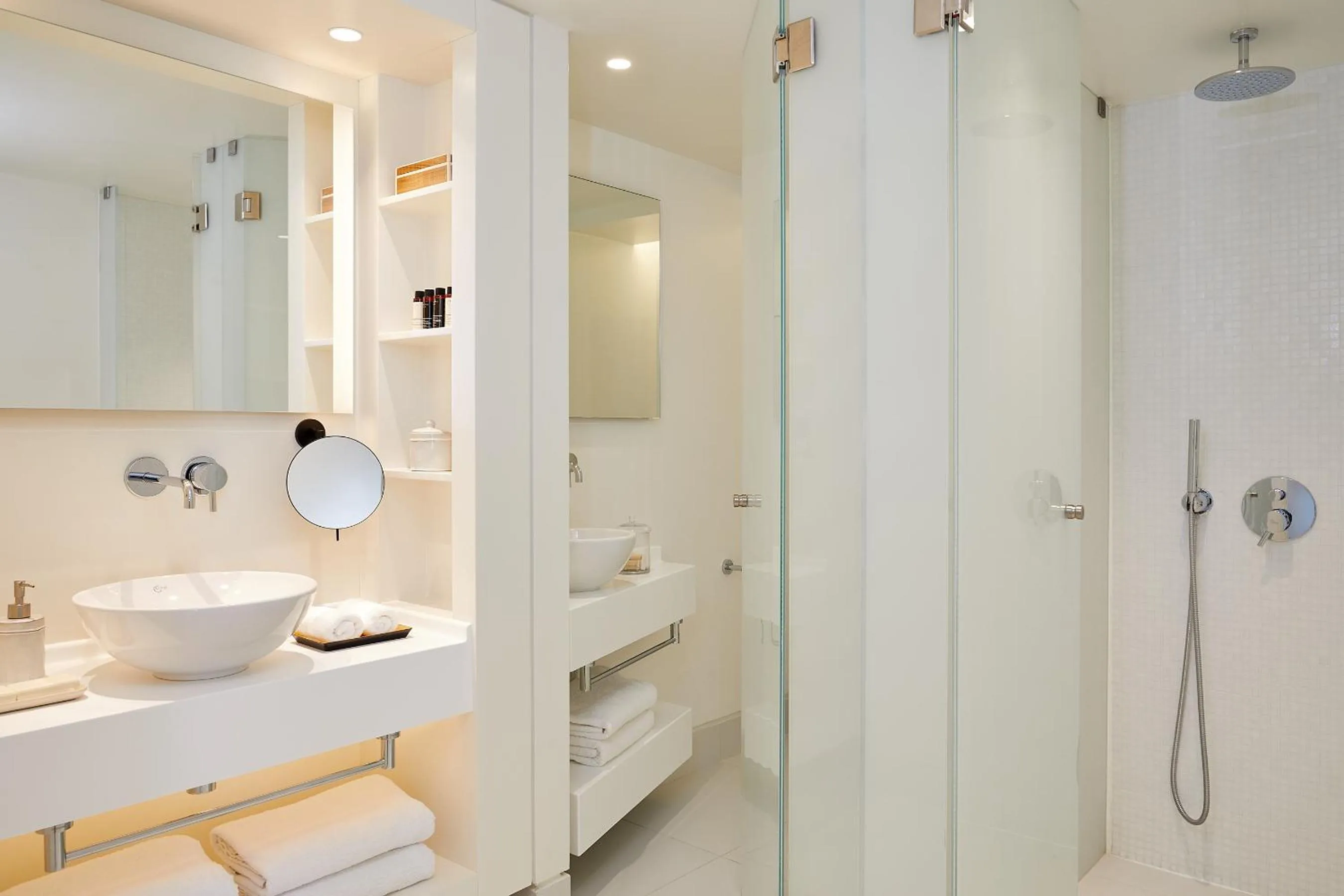 Bathroom in Vincci EverEden