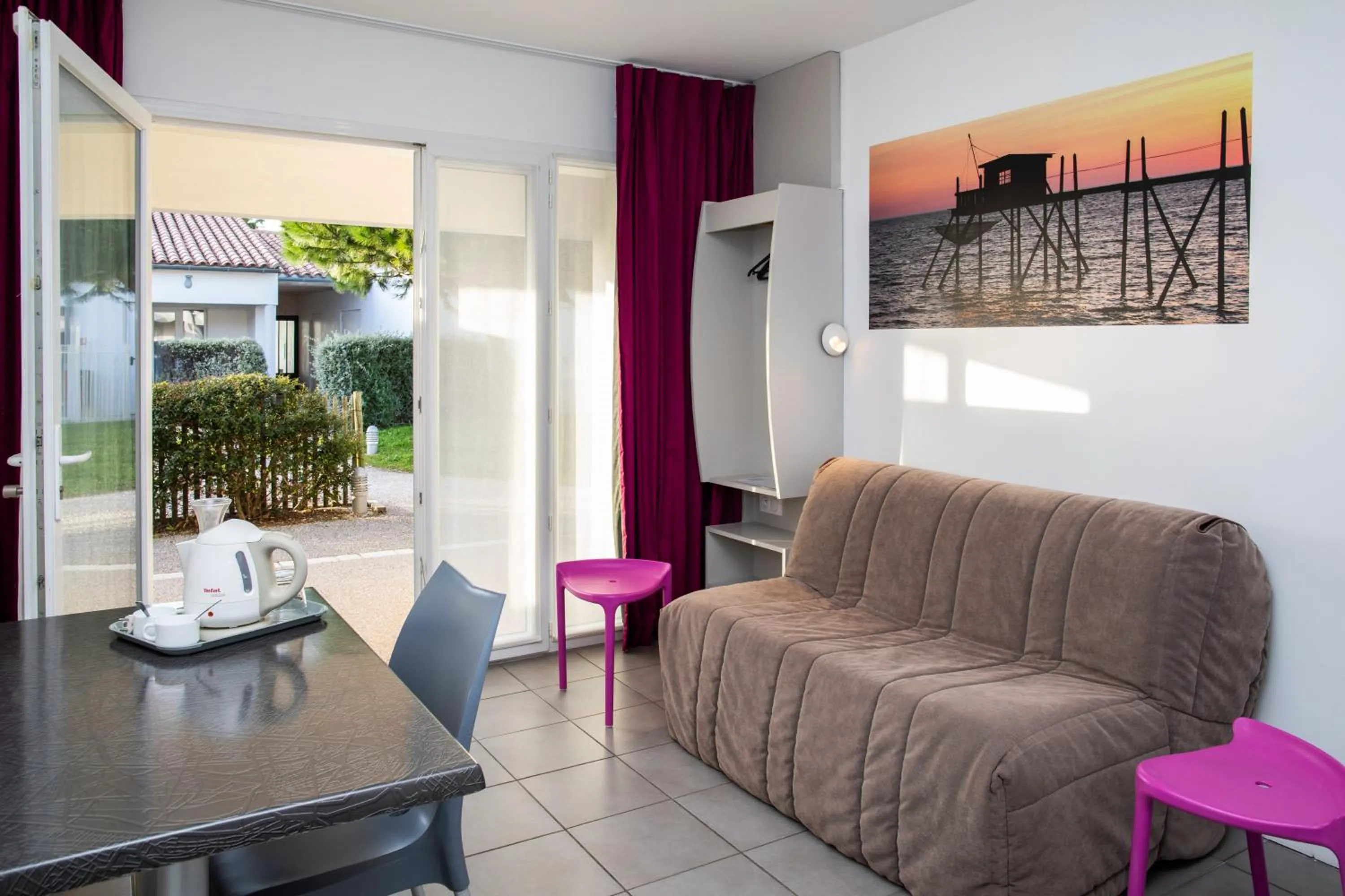 Seating area in Hôtel de Ré, "The Originals Résidence"