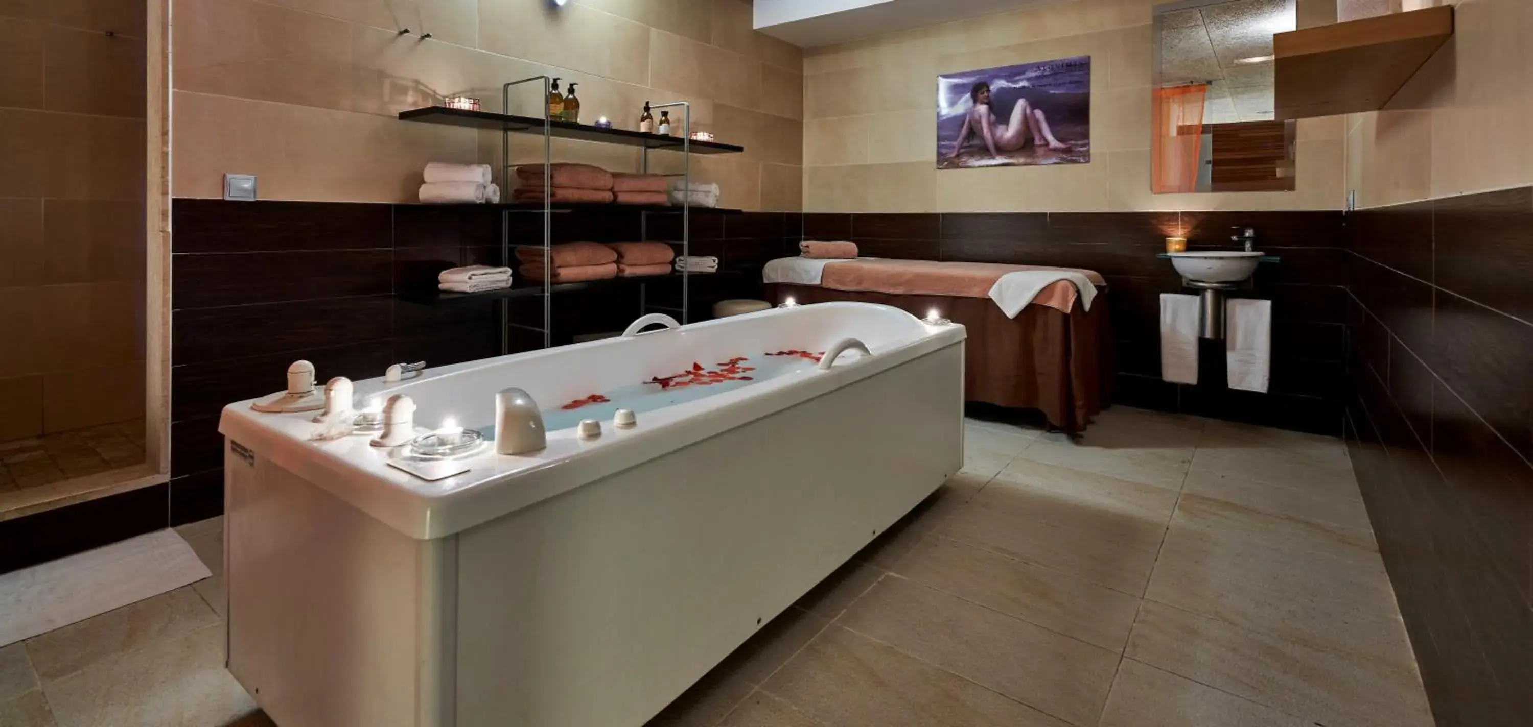 Massage, Bathroom in Hotel & Spa S'Entrador Playa