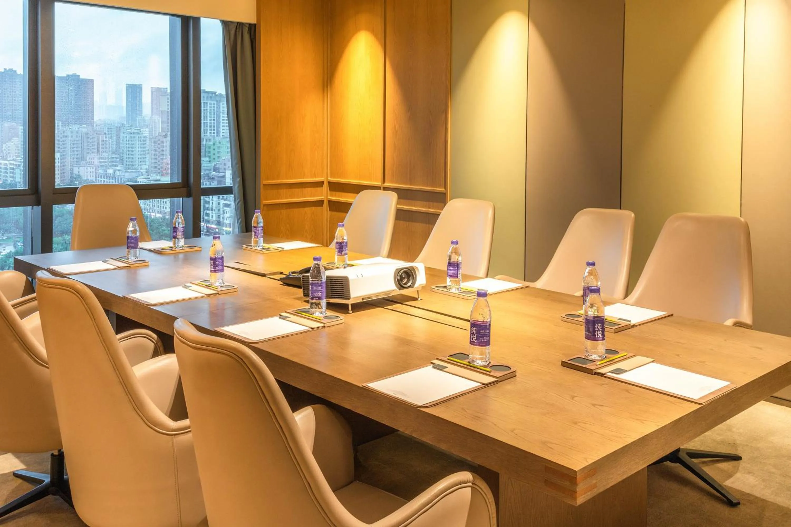Seating area in DoubleTree By Hilton Shenzhen Longhua